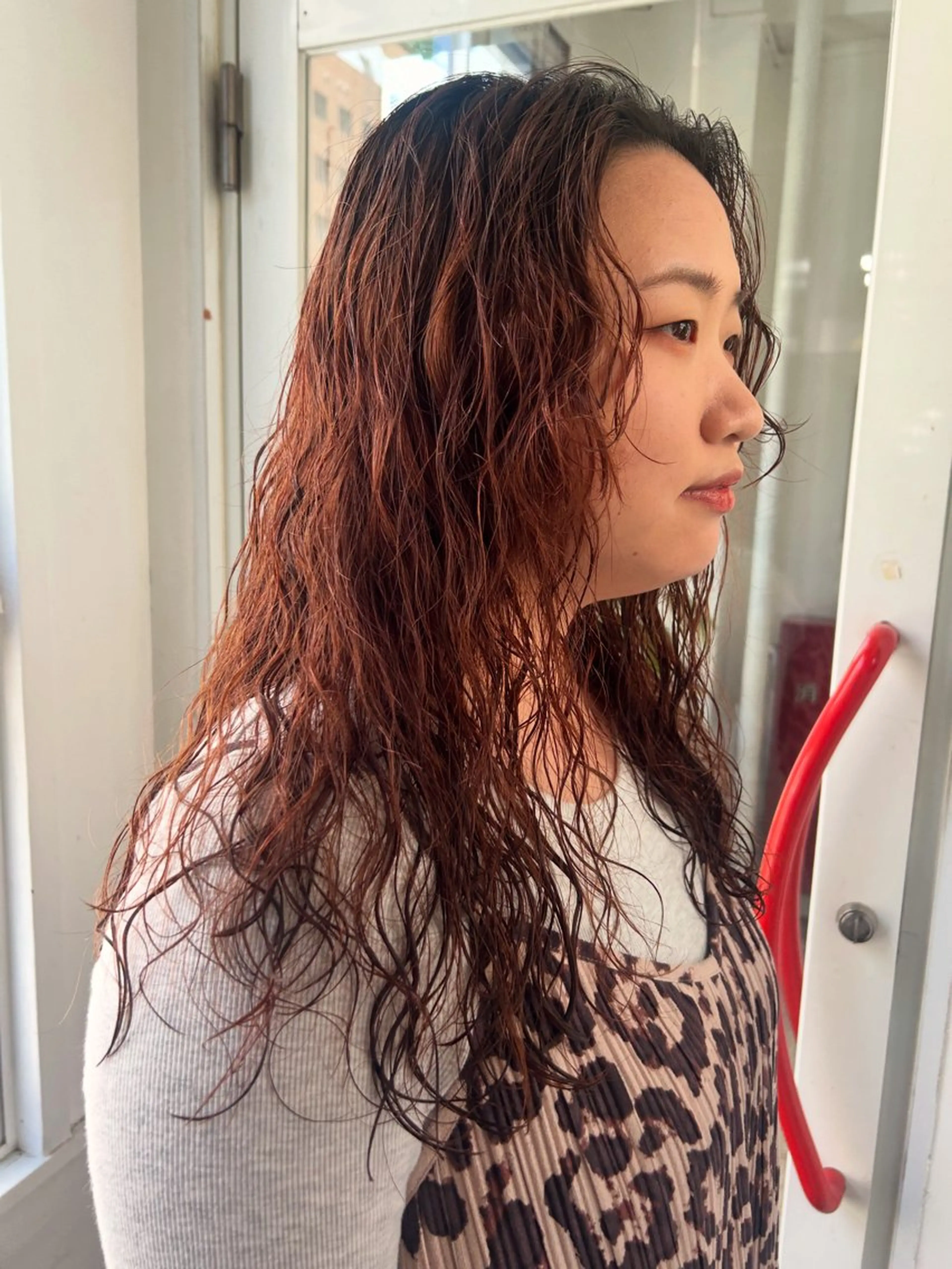 ロング カラー パーマ ブラウンカラー オレンジ オレンジブラウン ロング カット ヘアカラー パーマ 小川真歩/パーマ /暖色オリーブのヘアスタイル