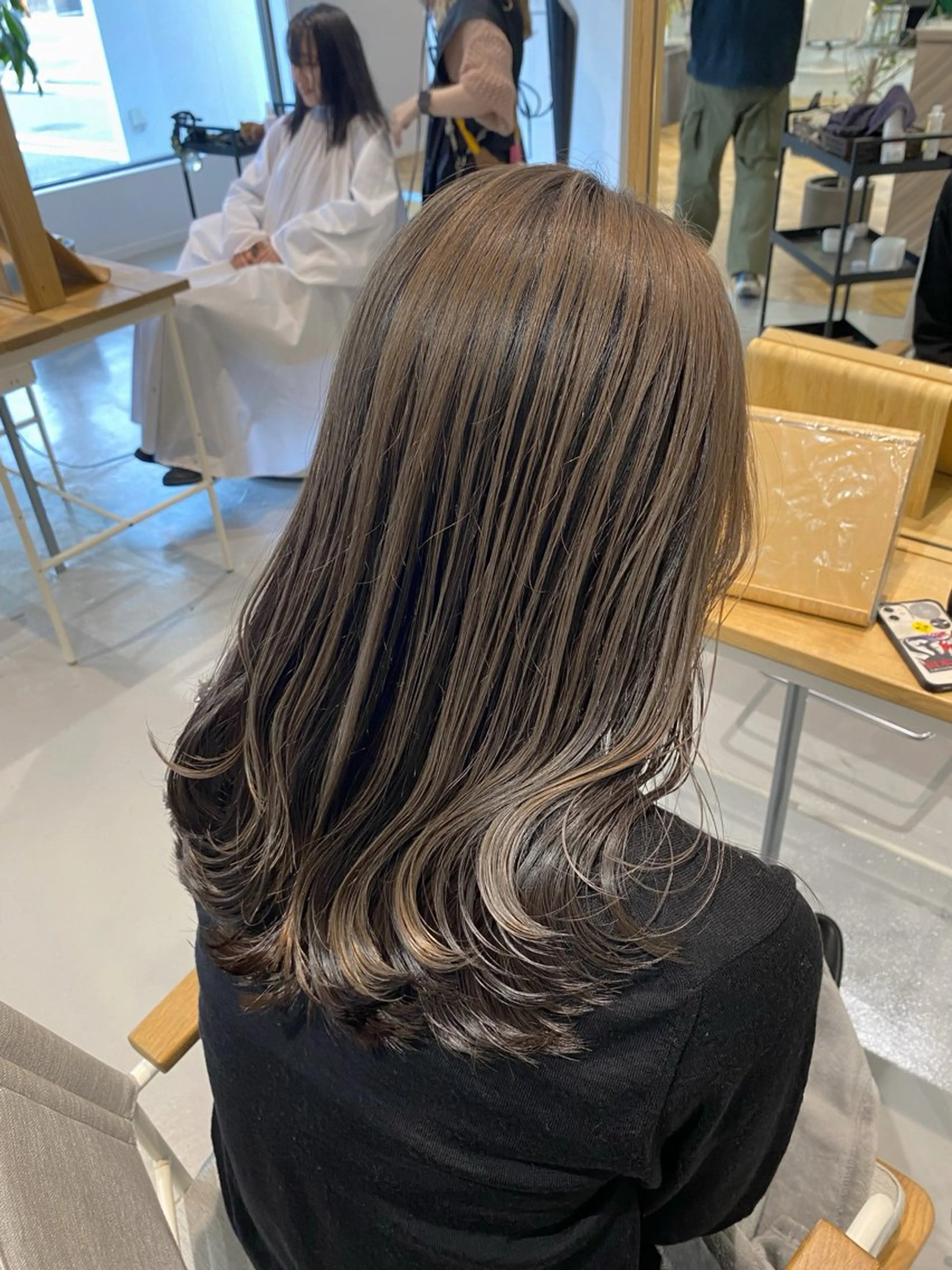 ミディアム カラー yate'/ Wカラー/小出捷也のヘアスタイル