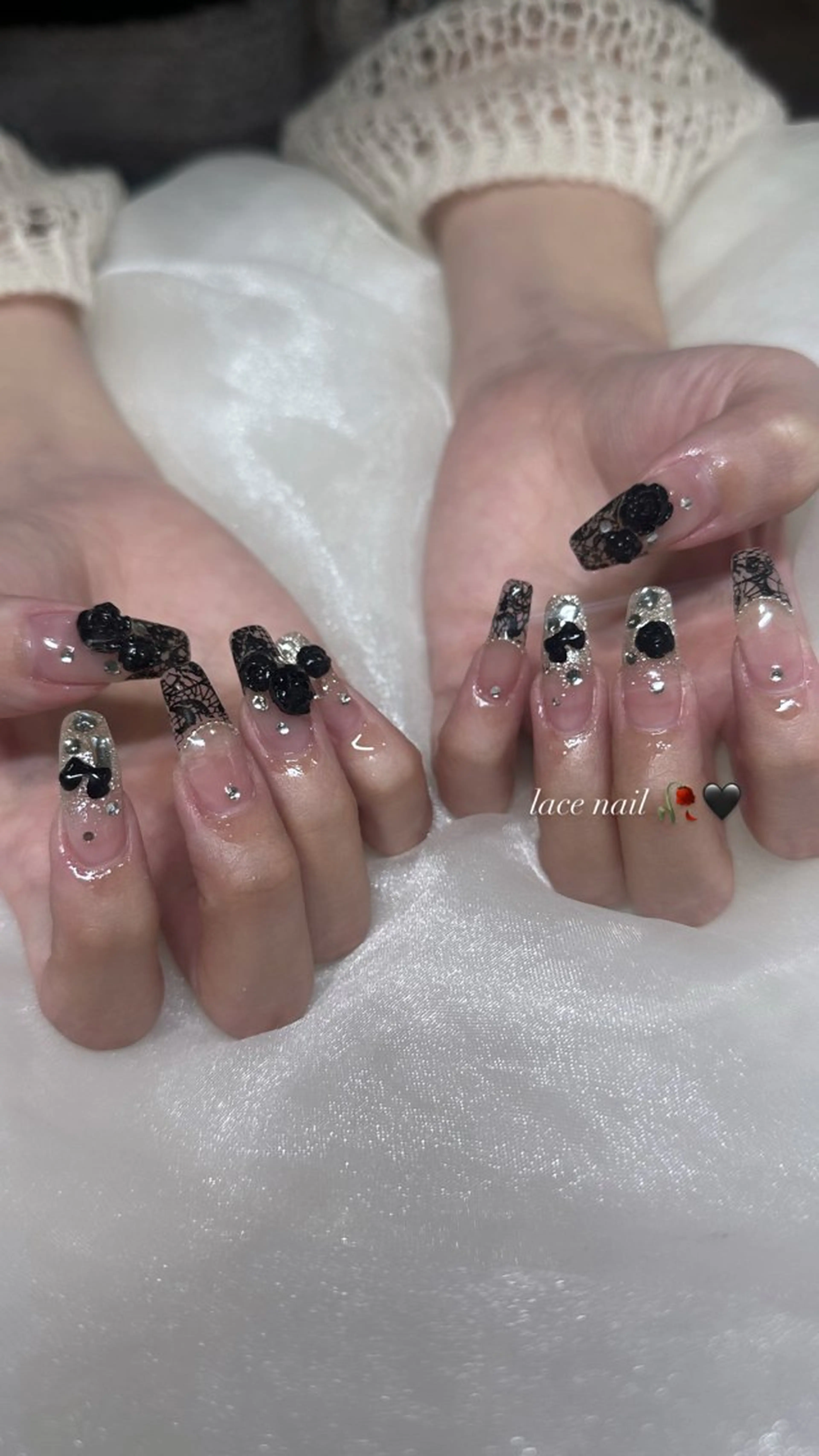 ネイル キラキラネイル レース ワンホンネイル ume hairsalon所属・nono/ 熊取ﾈｲﾙｻﾛﾝのネイルデザイン