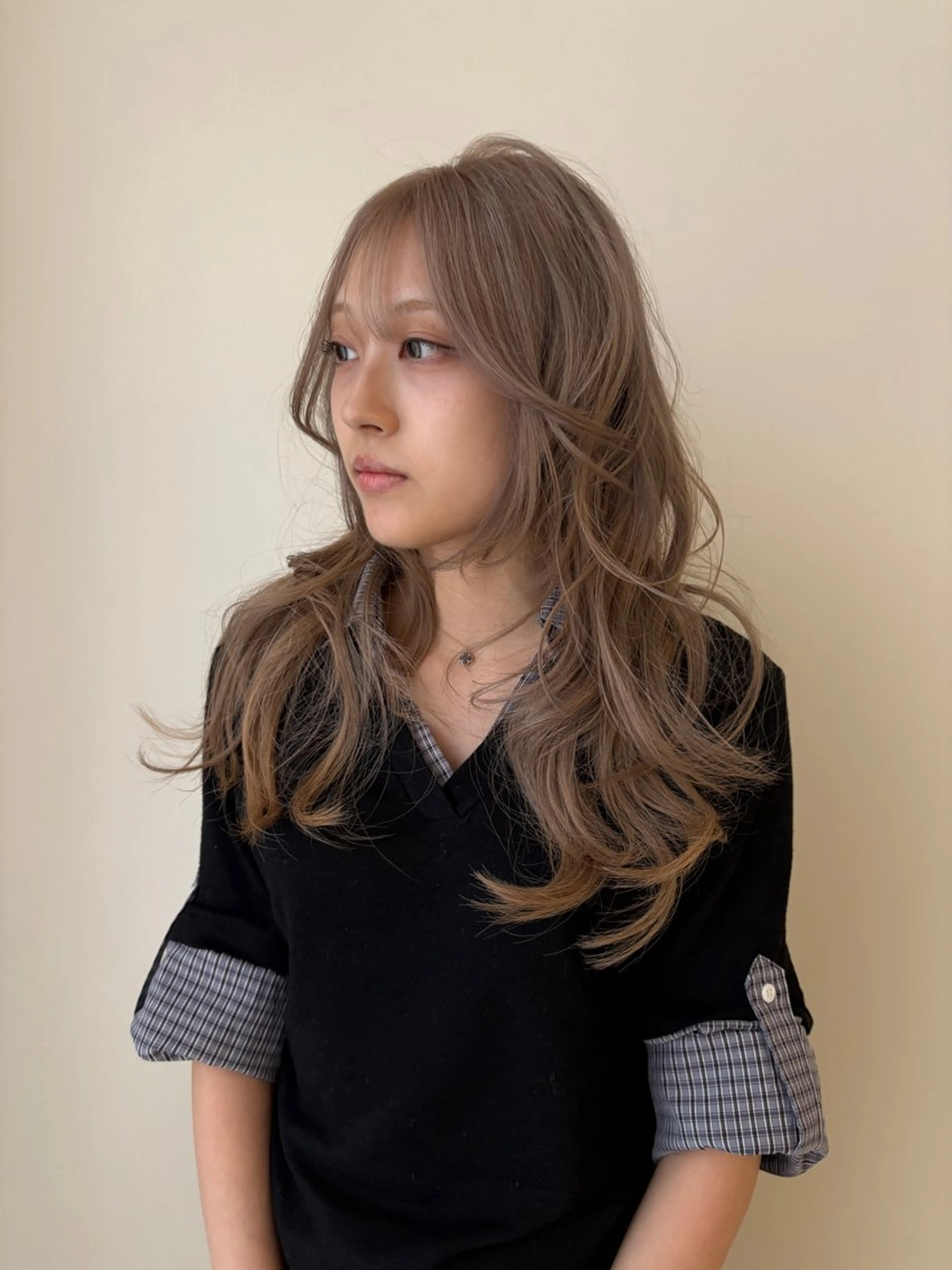 ロング カット ヘアカラー トリートメント キタ リオナのヘアスタイル