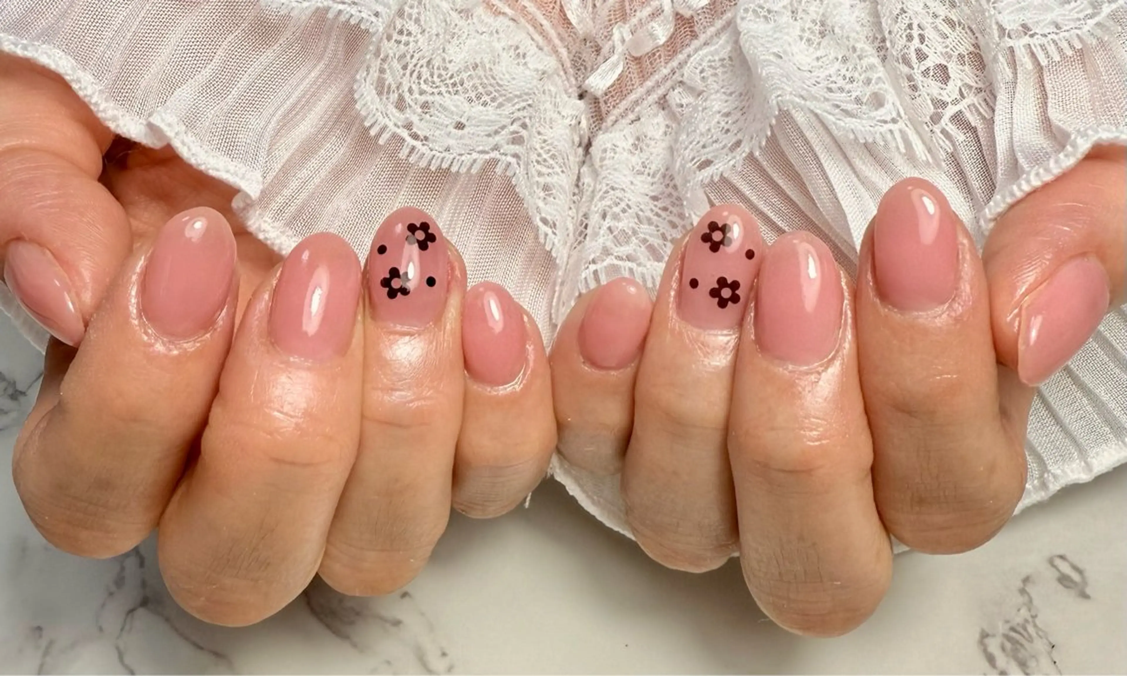 ネイル アートネイル チークネイル フレンチネイル 氷ネイル・うるうるネイル キラキラネイル M.N_ nailのネイルデザイン