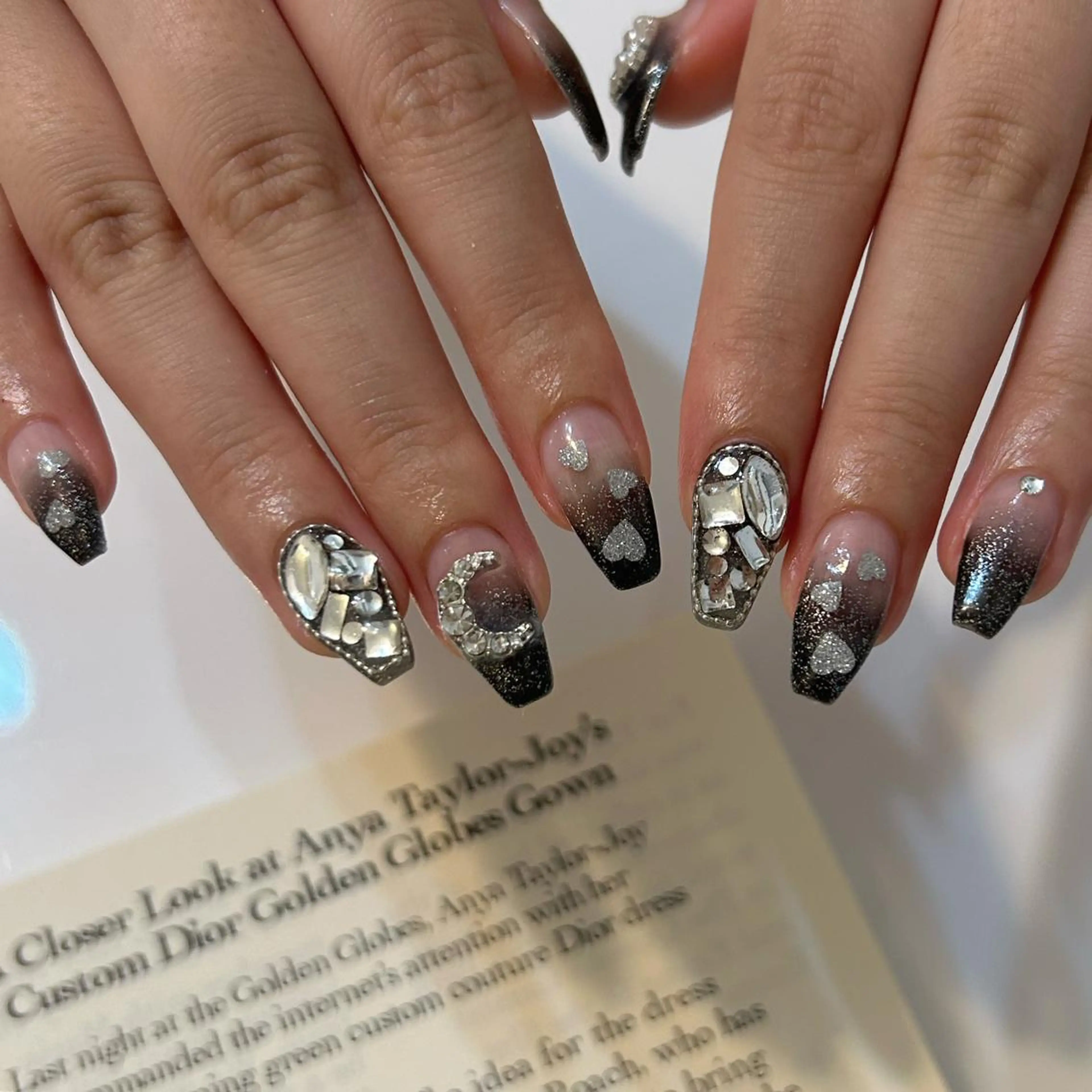 ネイル ハンドネイル ViViA momokaのネイルデザイン