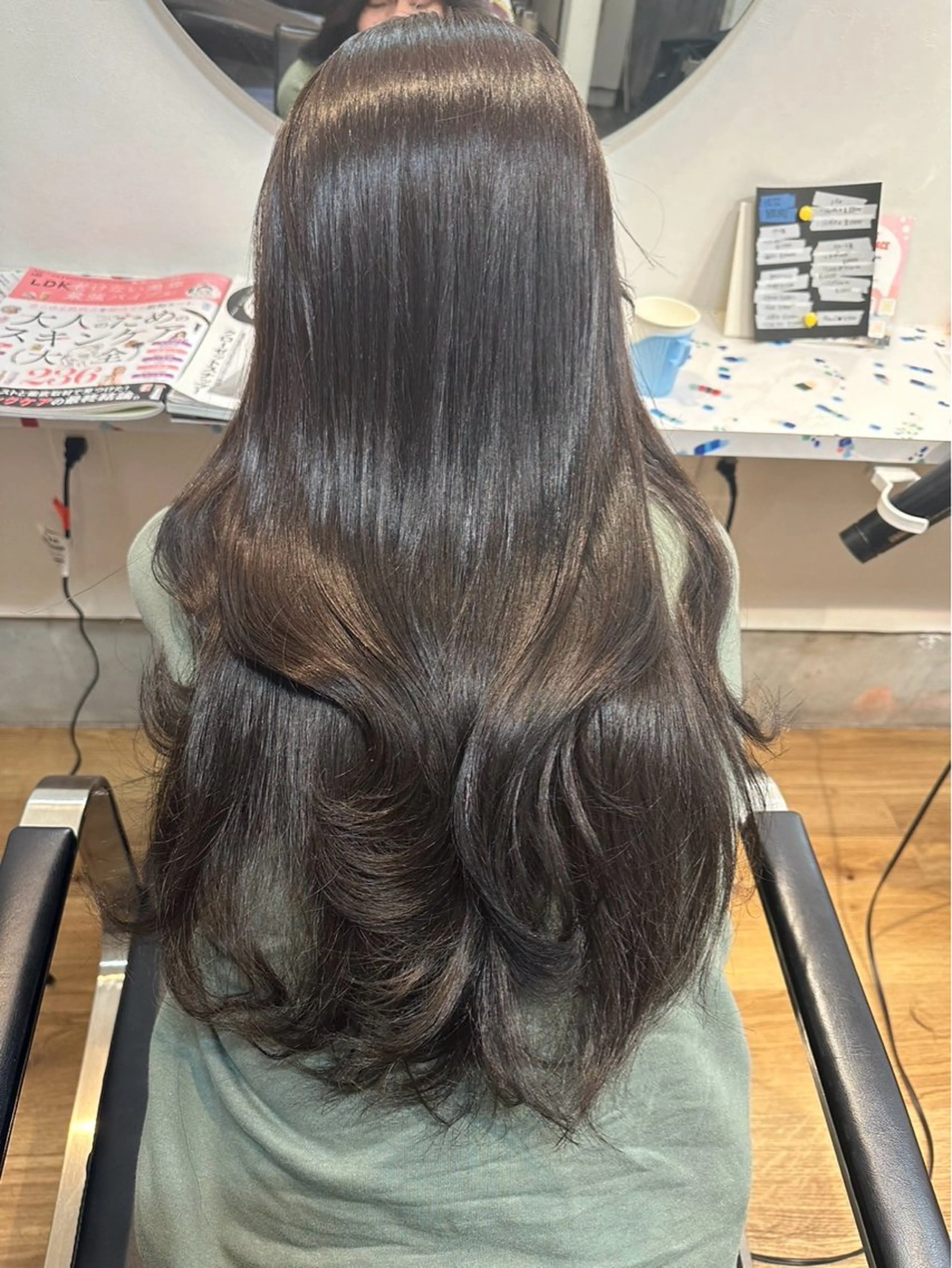 ロング カラー ヘアカラー トリートメント 透明感カラー🪽 mioのヘアスタイル