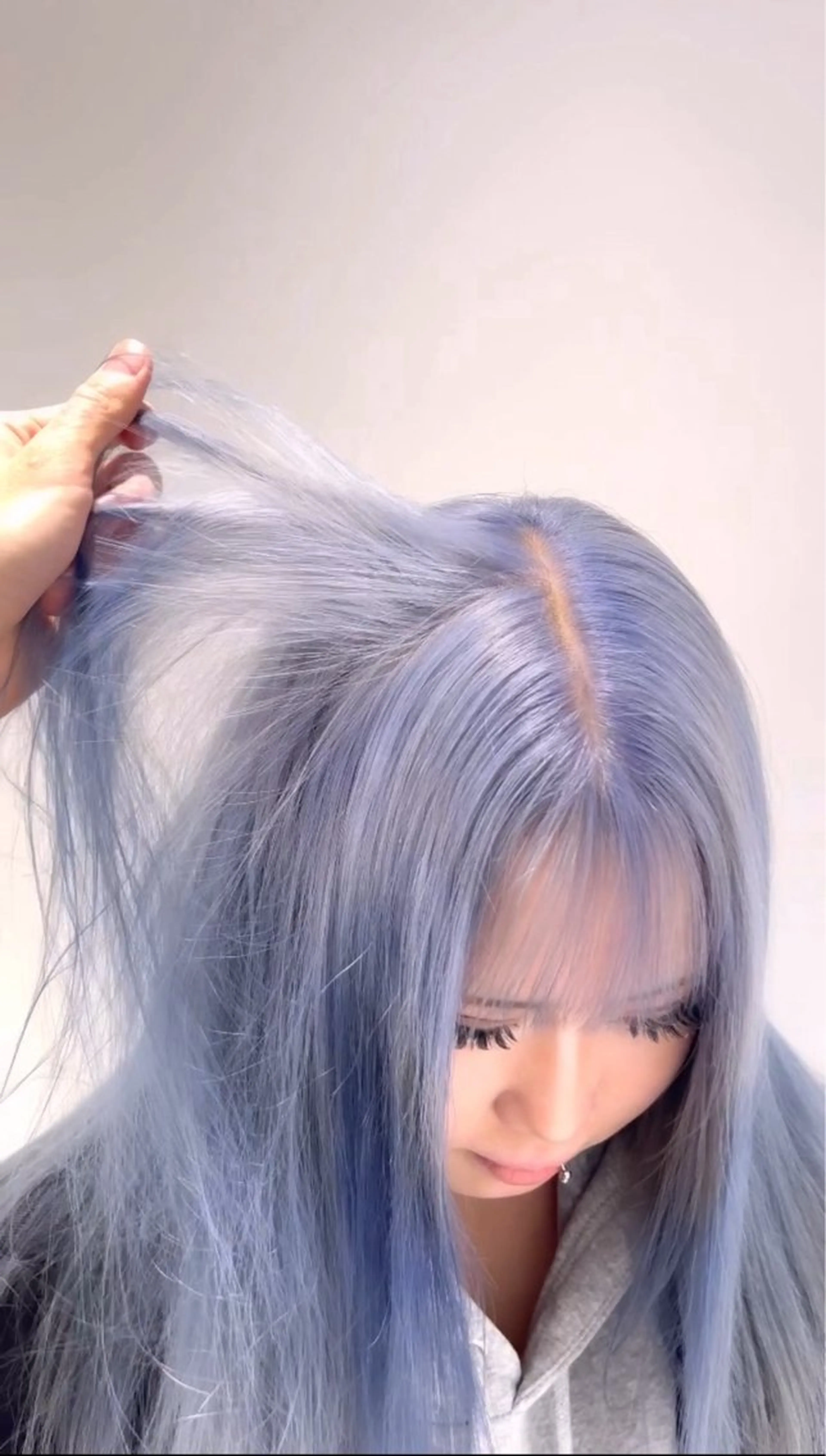 セミロング カラー ブルーカラー ヘアカラー トリートメント ハイトーン/艶髪/ メンズパーマ/莉駒のヘアスタイル