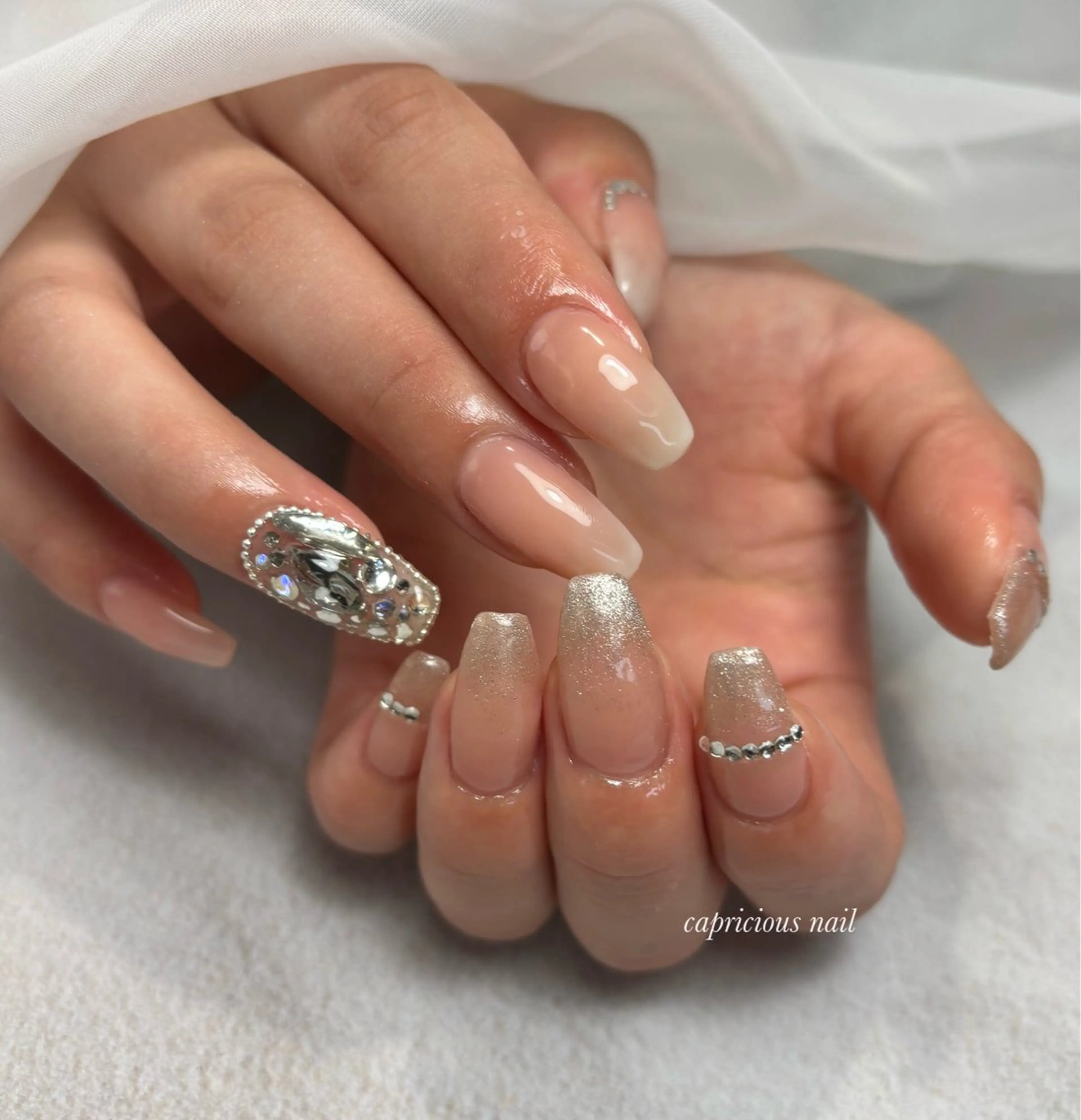 セミロング ハンドネイル フットネイル capricious nail★のネイルデザイン