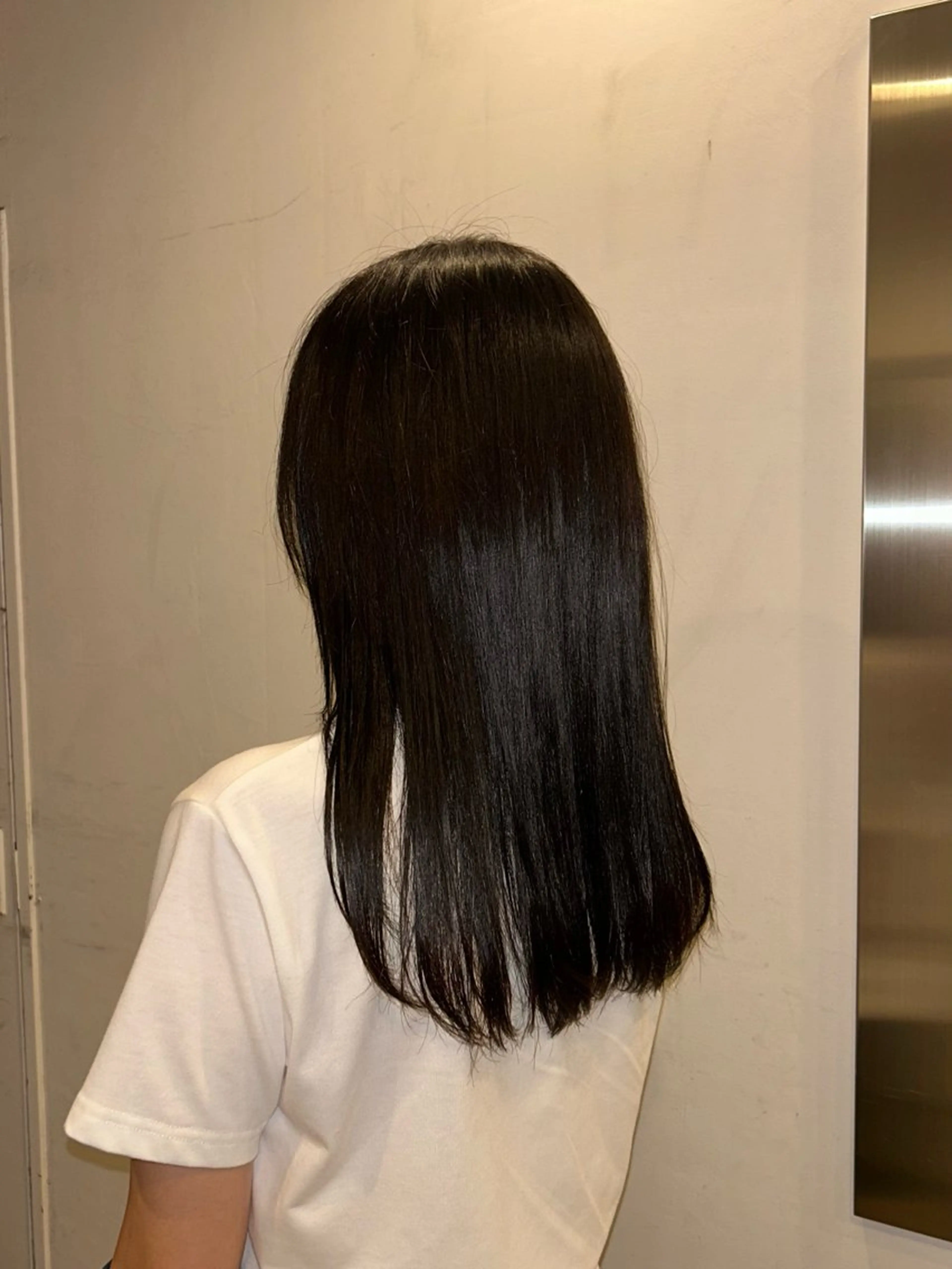 カラー jiire所属・ユイ コハルのヘアスタイル
