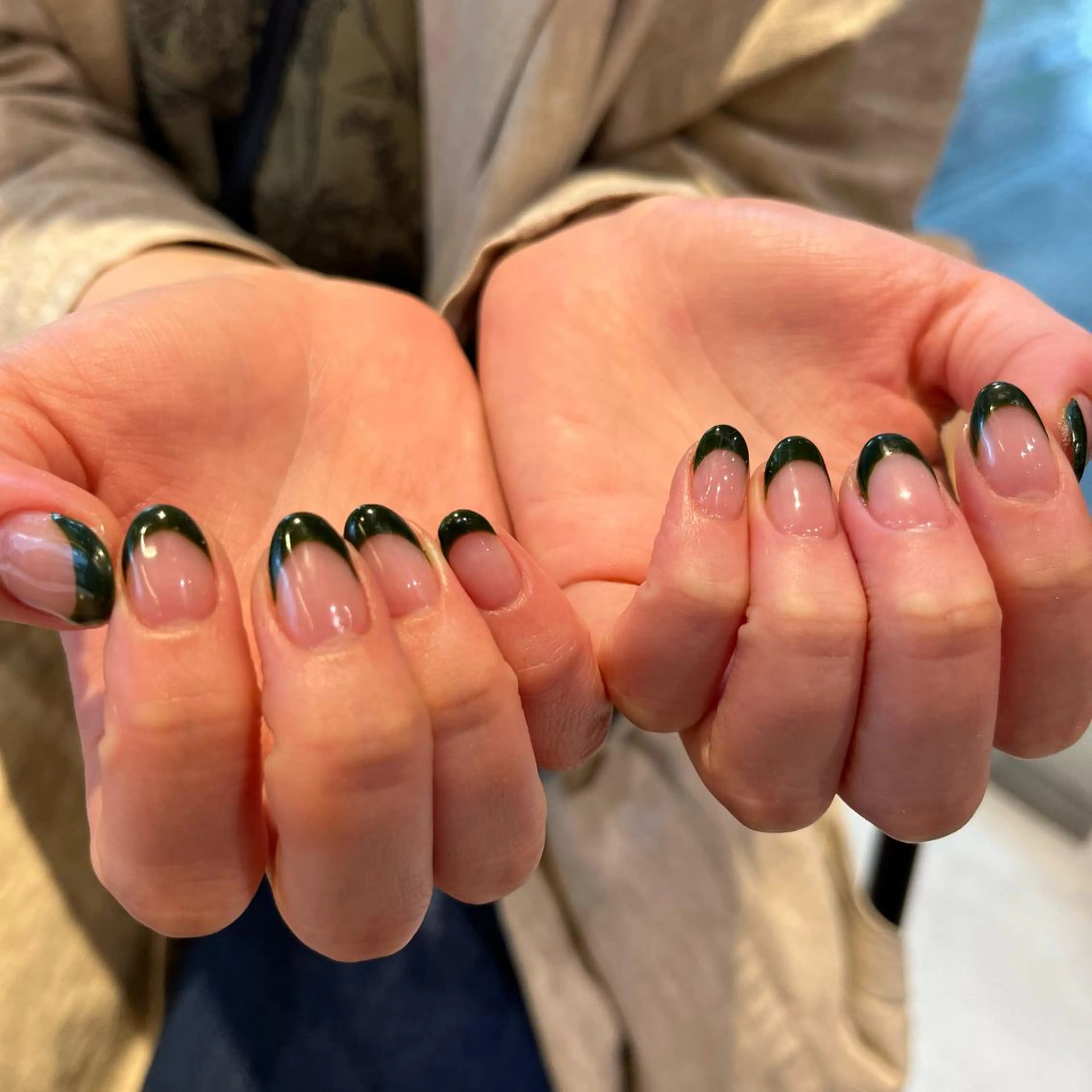 ネイル フレンチネイル グリーン 関谷 真登佳のネイルデザイン