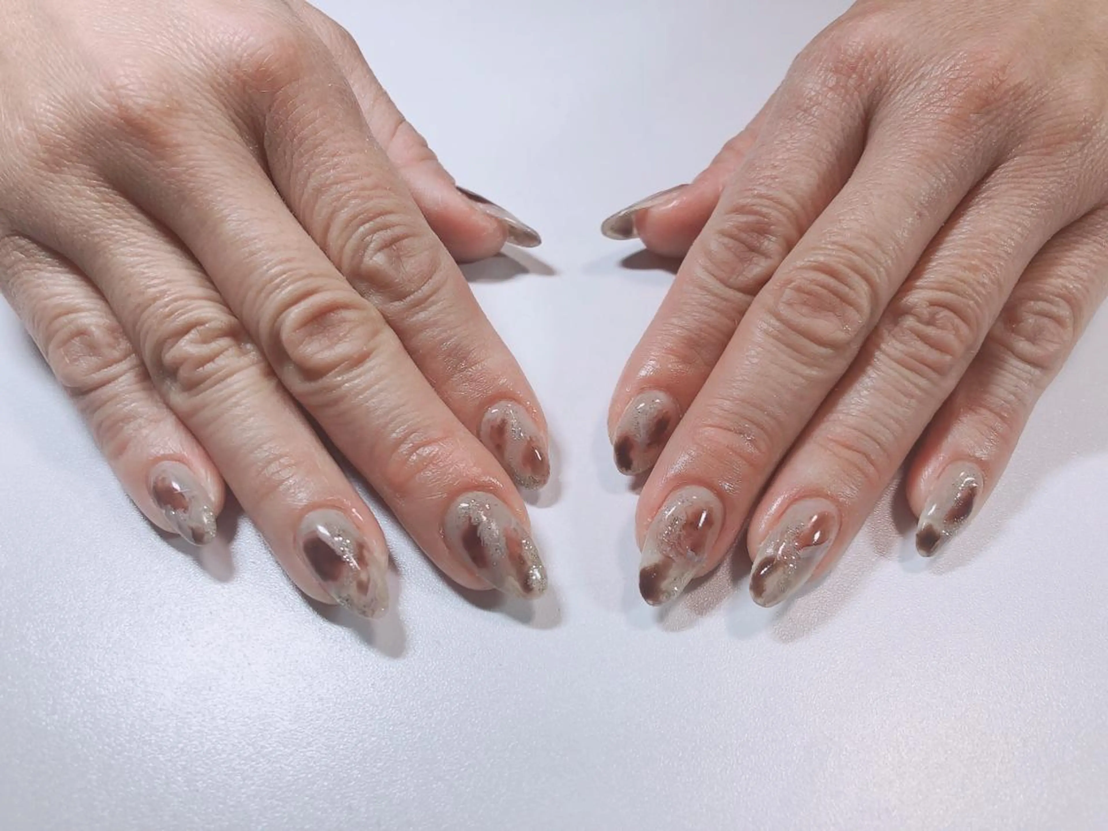ネイル ブラウン ニュアンスネイル ♡Bivi♡自爪に 優しいネイルサロンのネイルデザイン