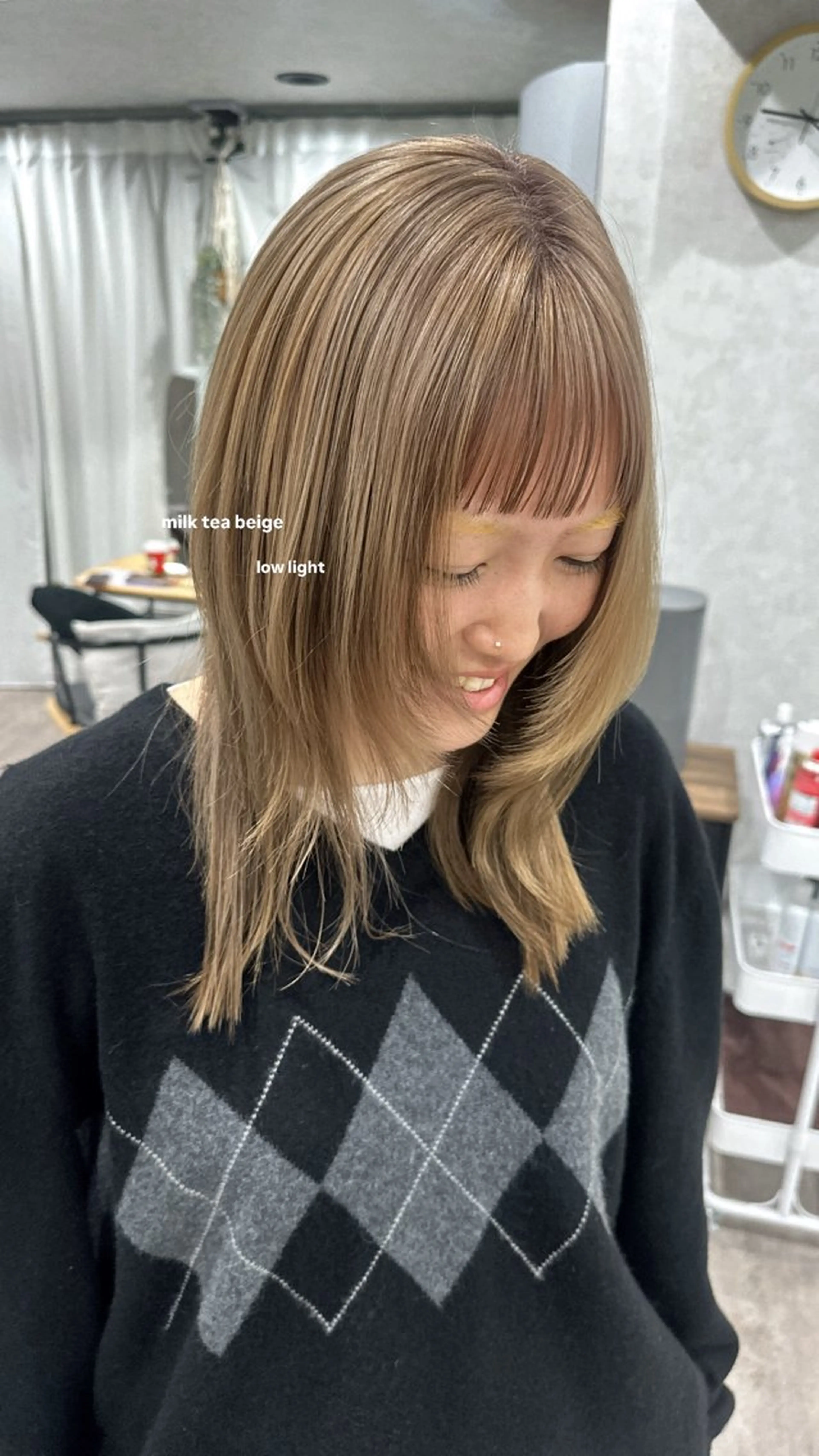 セミロング カラー v-lab studio所属・韓国レイヤーカット/ 艶カラー/ noaのヘアスタイル