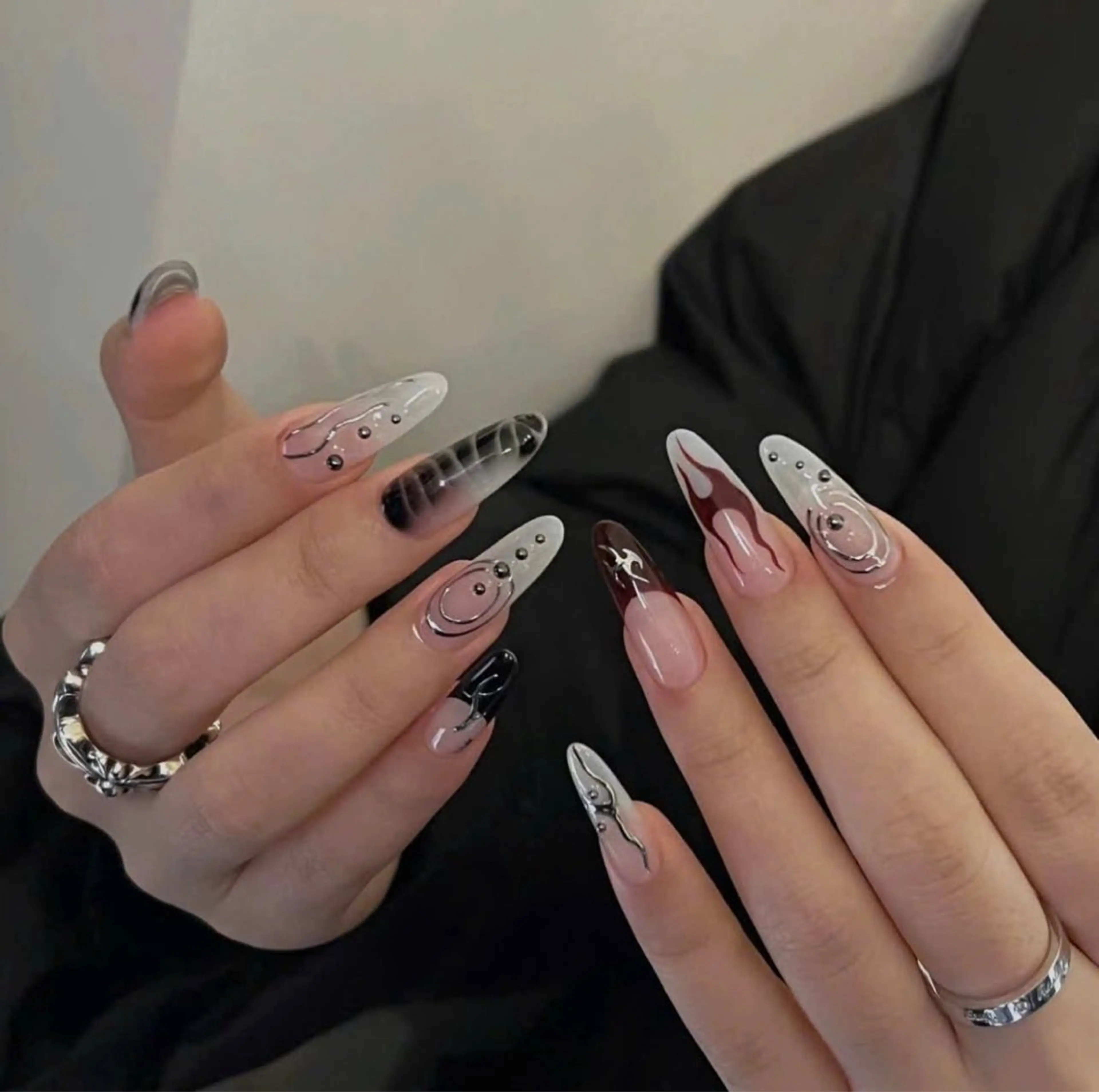 ネイル ハンドネイル HIN NAILのネイルデザイン
