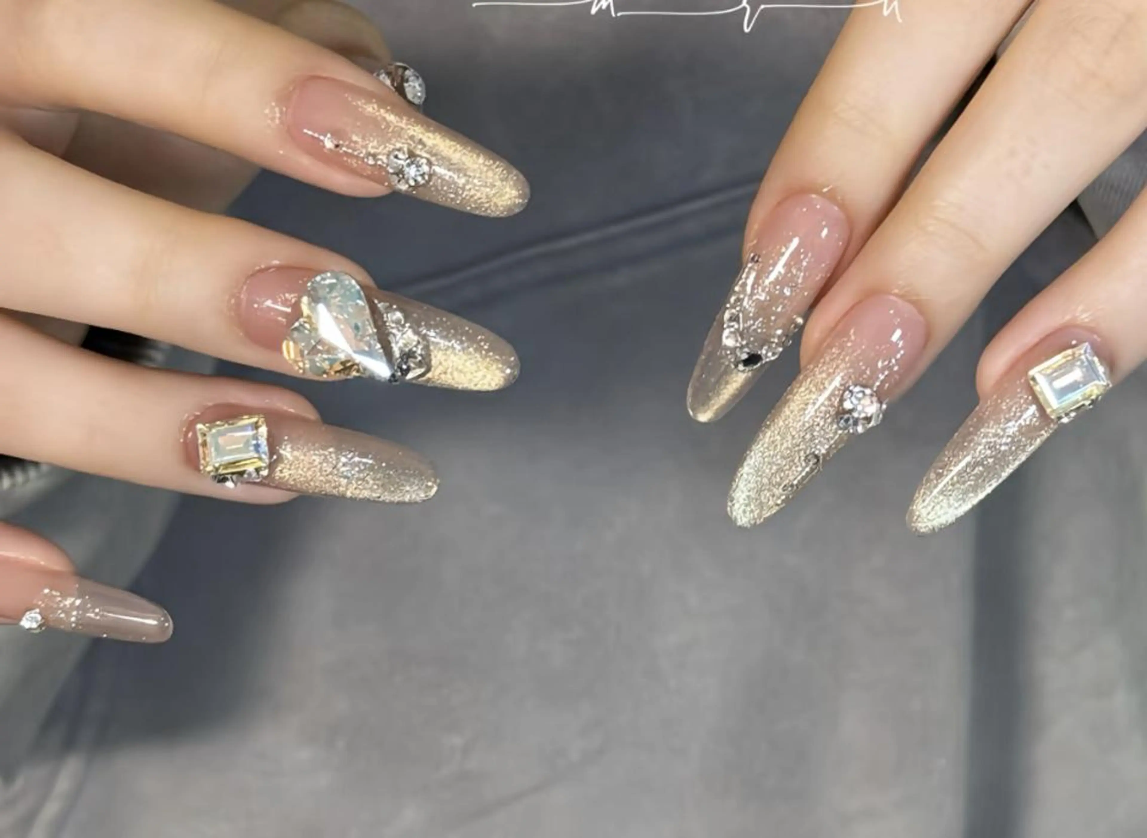 ネイル ハンドネイル 🍑 momo_nailのネイルデザイン