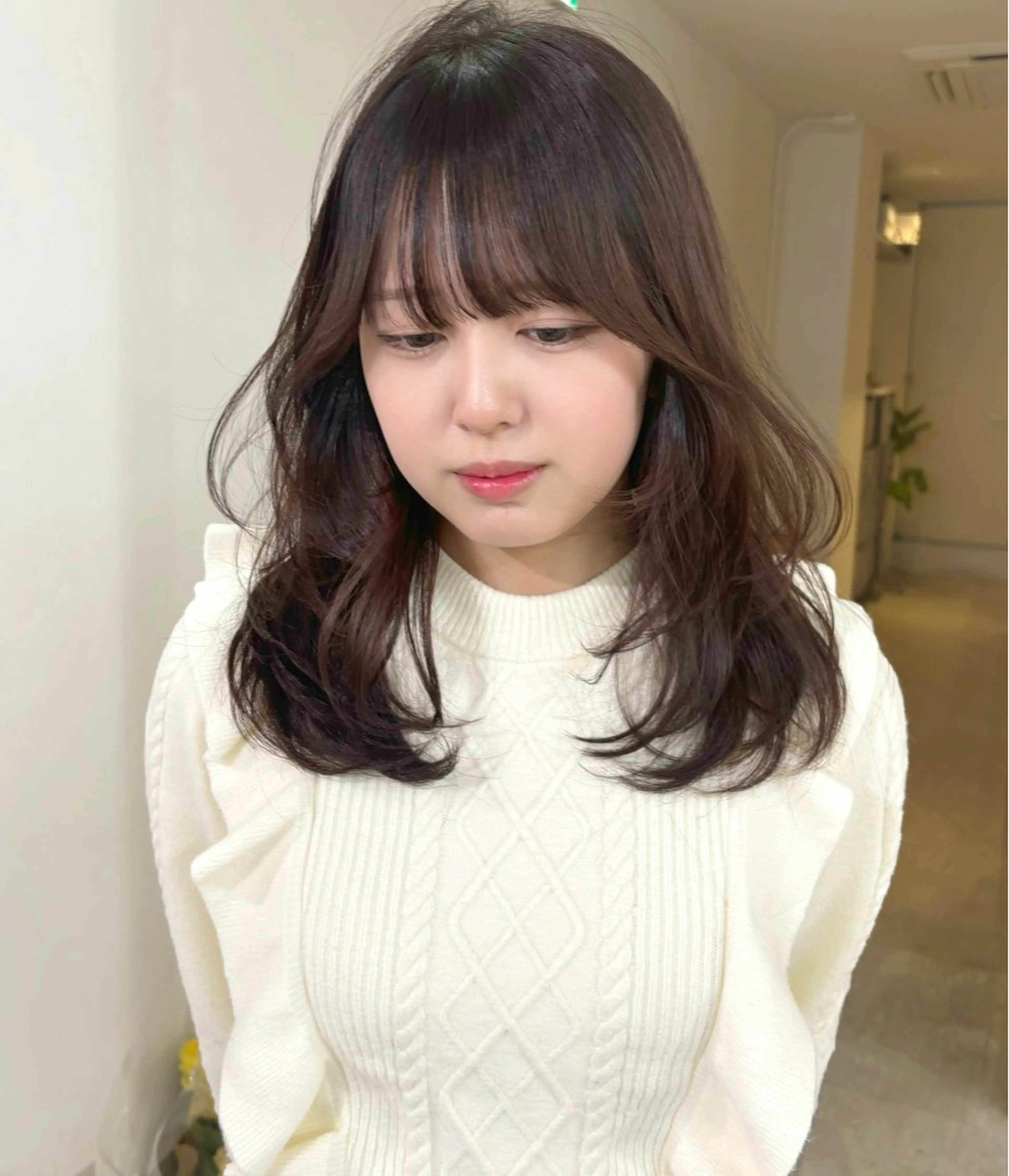 ロング カラー ブリーチ ブリーチなしカラー 伸ばしかけ レイヤーカット カット ヘアカラー mizuki/ピンク ベージュ.レイヤーのヘアスタイル