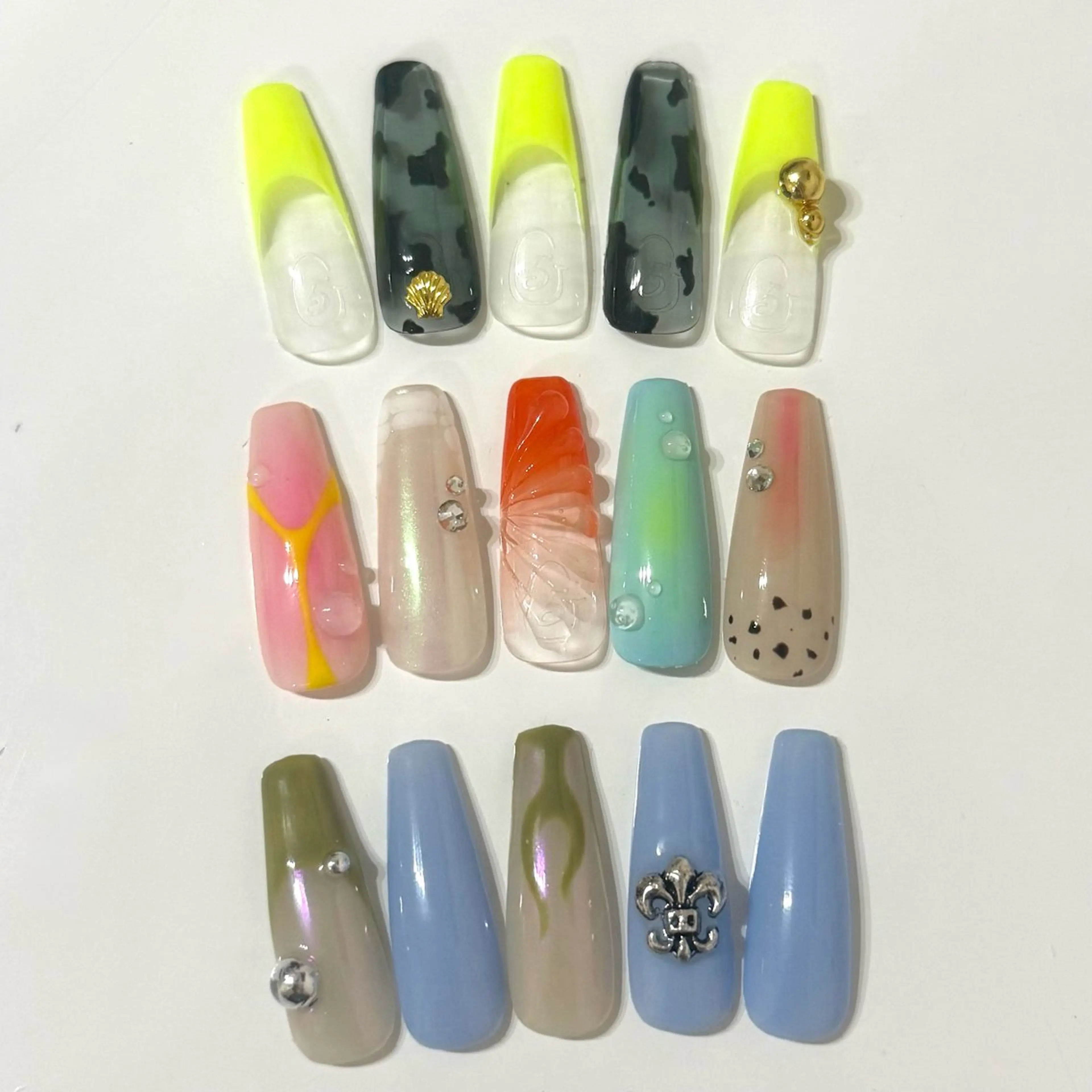 ネイル ハンドネイル AURORA eyelash&nail salon アメ村店所属・🌏AURORA | RiRi🪐のネイルデザイン