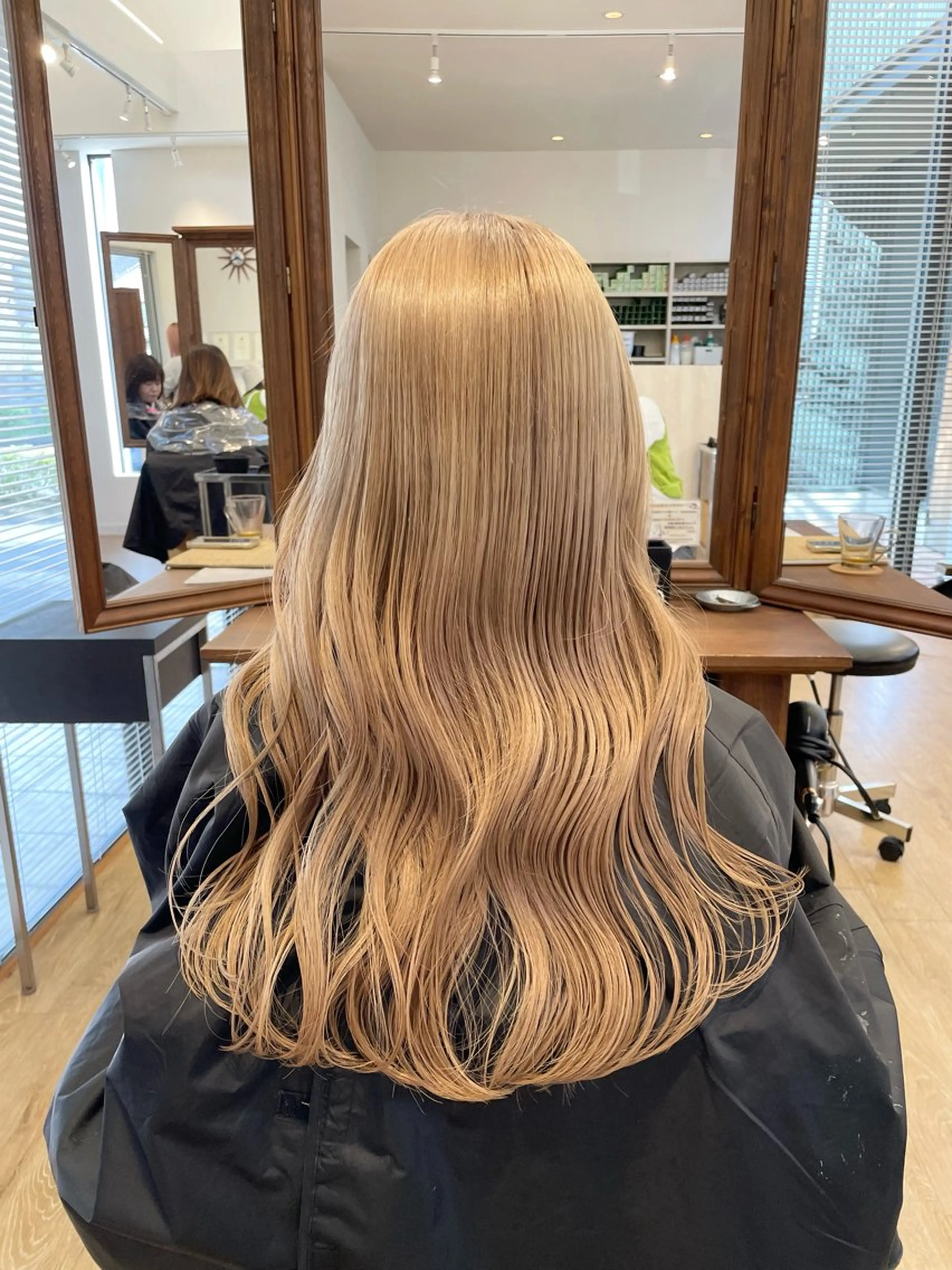 ミディアム カラー ベージュカラー ヘアカラー トリートメント ブリーチ👩‍🦳/ ‪✂︎MANAMIのヘアスタイル