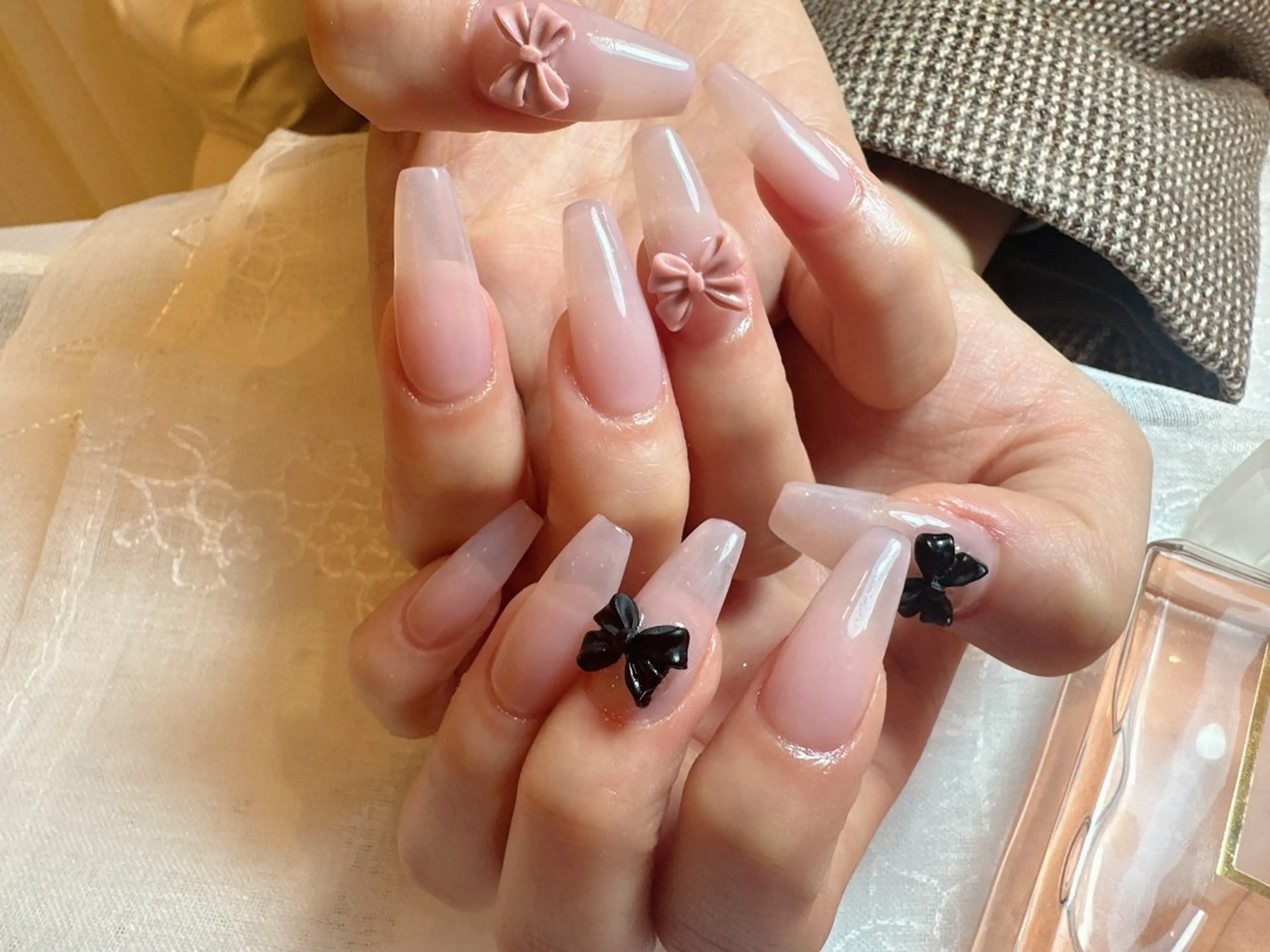 ネイル 韓国ネイル リボン スカルプネイル 春ネイル ワンホンネイル ハンドネイル 恵比寿 The Nailのネイルデザイン