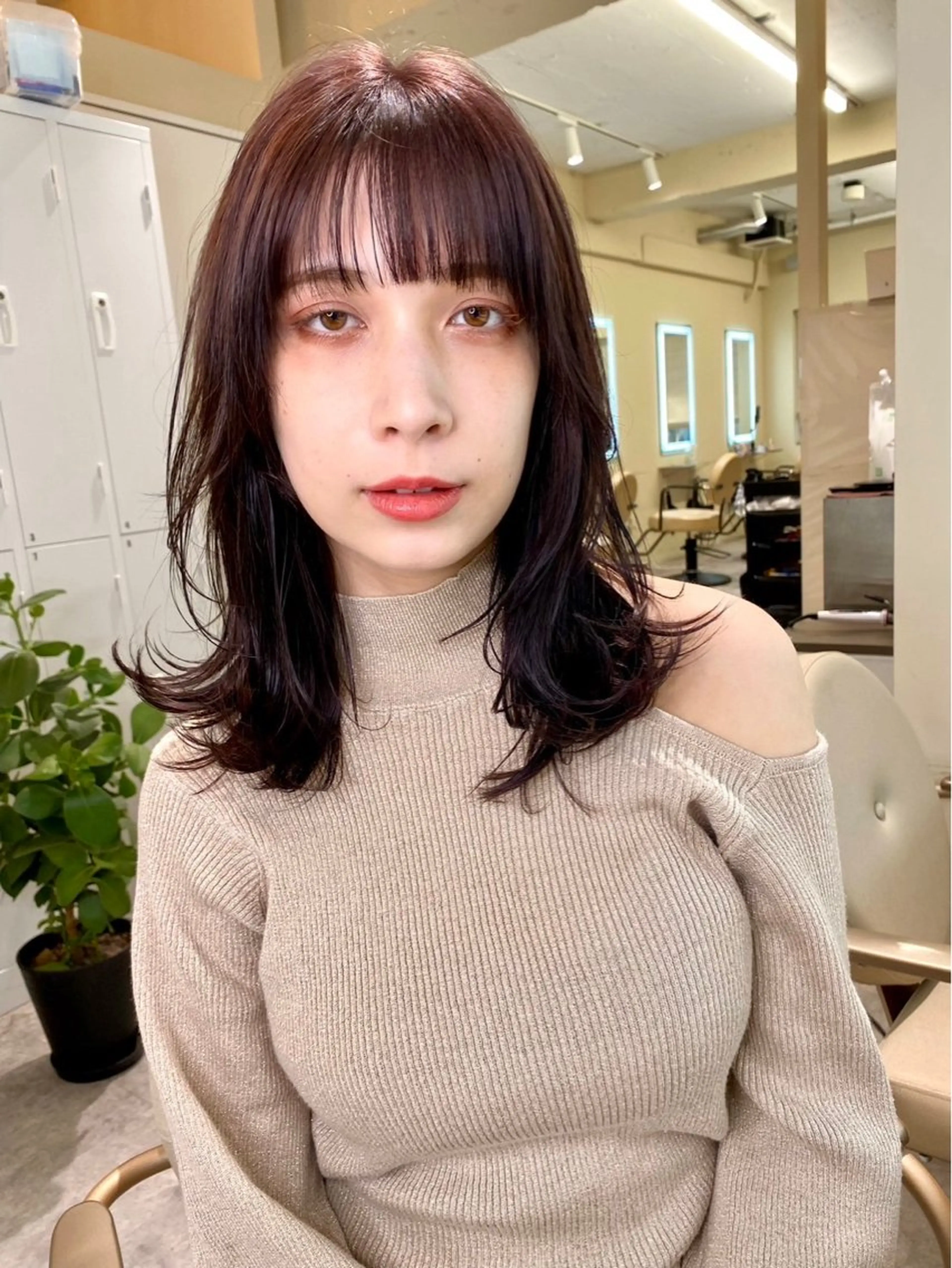 ミディアム カラー パーマ カット パーマ トリートメント ヘッドスパ 縮毛矯正✨ 透明感カラー✨山下のヘアスタイル