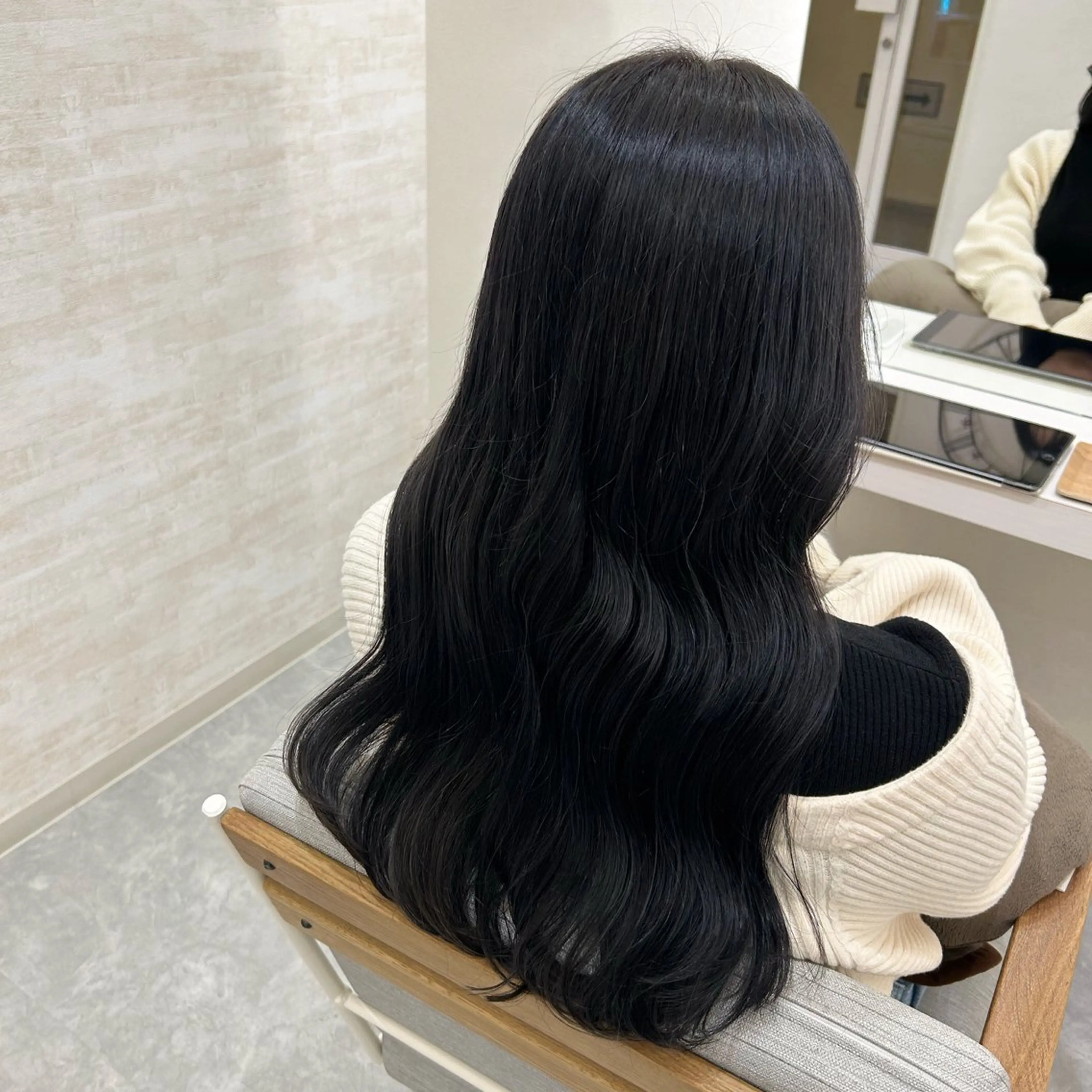 セミロング カラー ヘアアレンジ カット ヘアカラー トリートメント 髪質改善&艶感カラー 🪄岡井美結のヘアスタイル