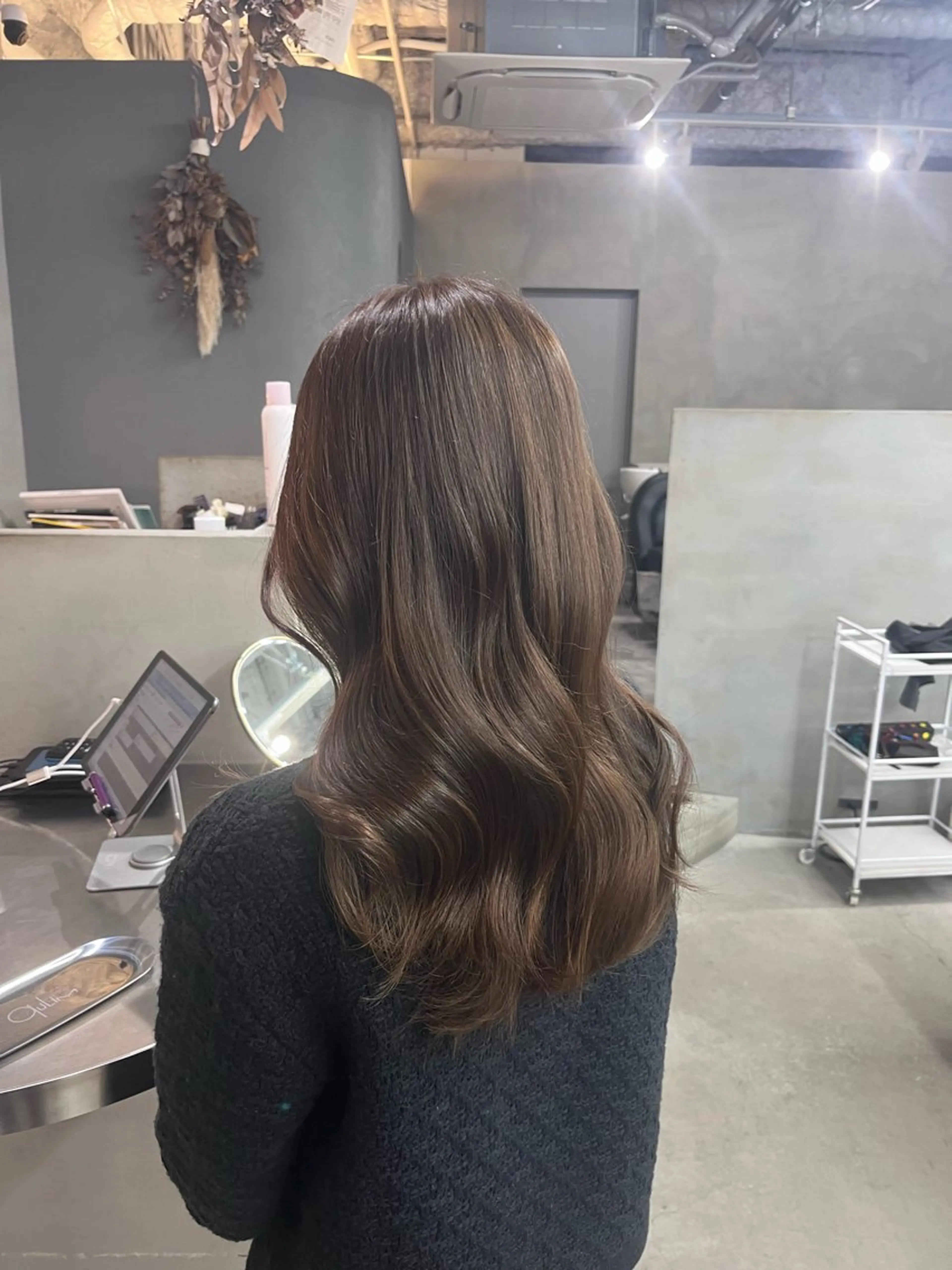 セミロング qulim hair所属・赤座 早紀【qulim】のヘアスタイル