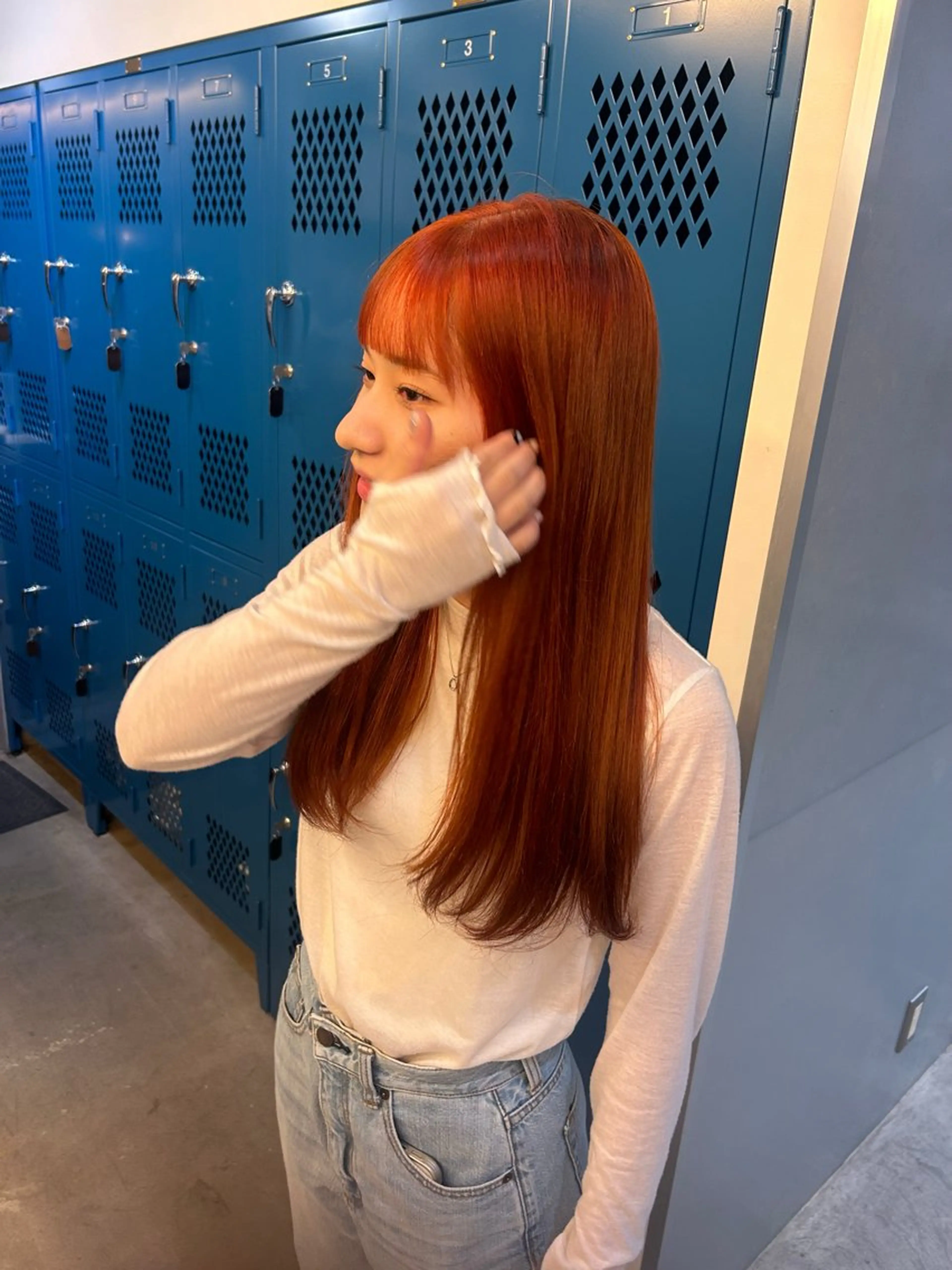 ロング カラー ブリーチ ダブルカラー ブリーチなしカラー オレンジ ヘアカラー ルーツカラー/暖色カ ラー/EMIRI🍀のヘアスタイル