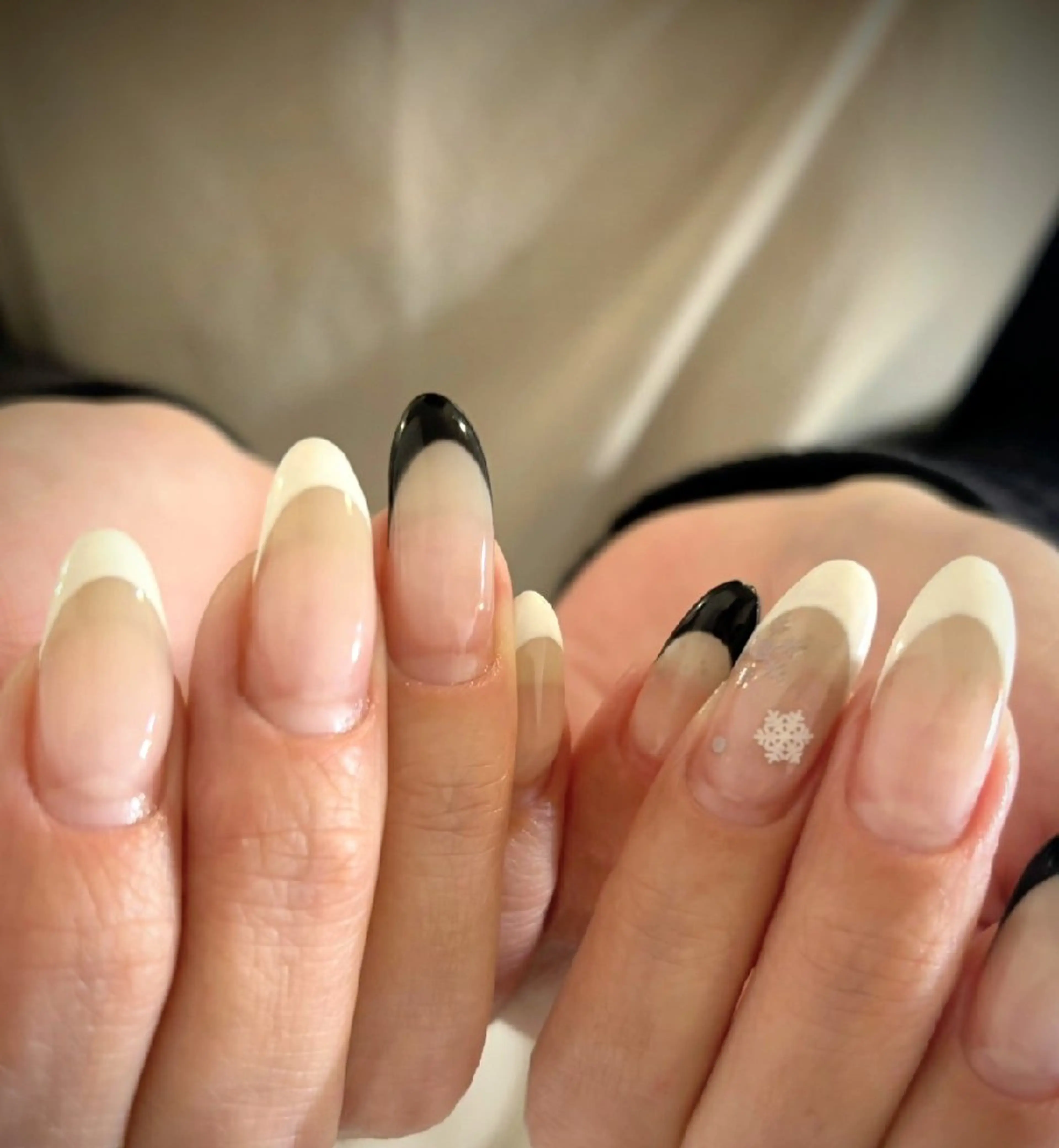 ネイル フレンチネイル LYLY aiのネイルデザイン