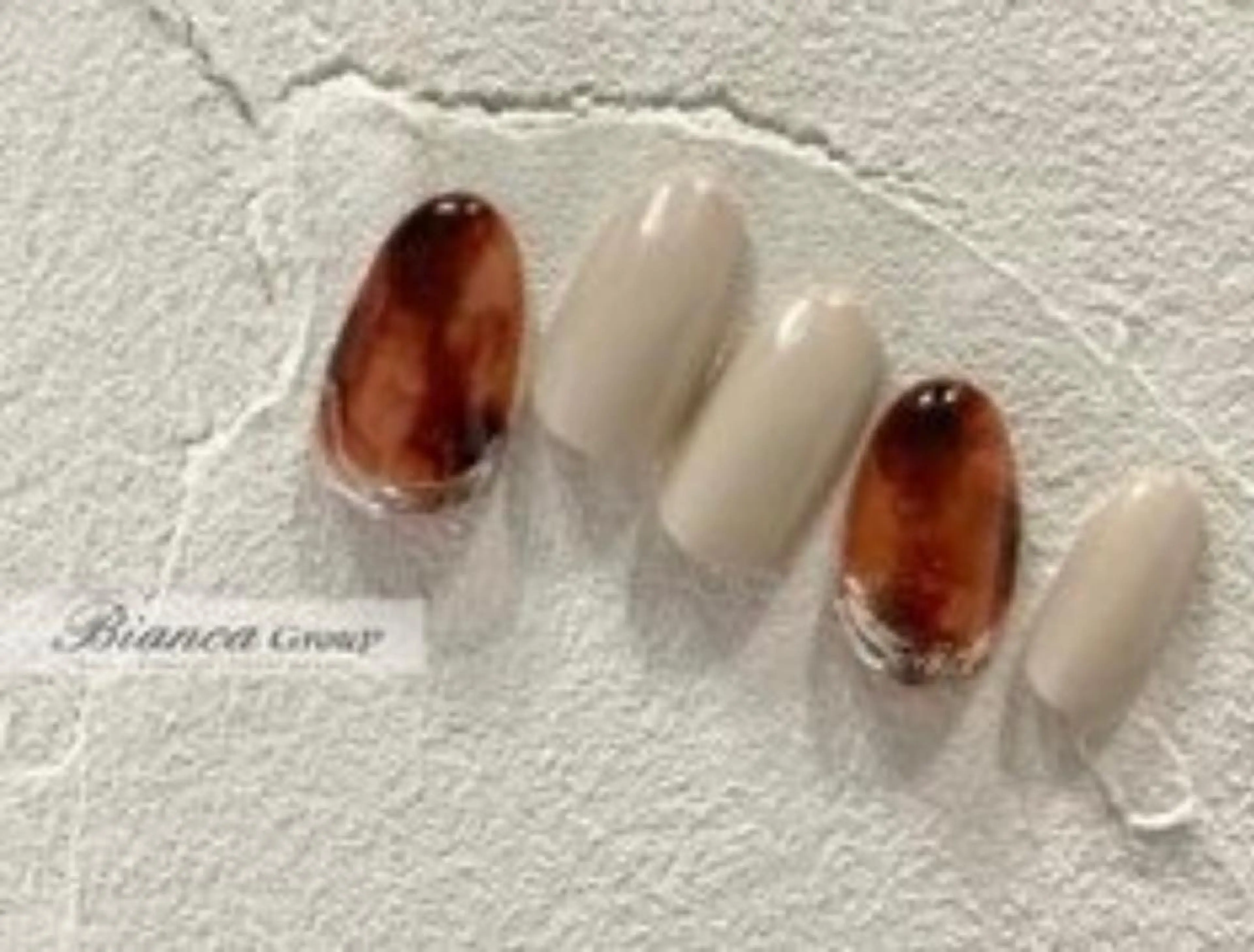 ネイル Bianca 立川店 小川のネイルデザイン