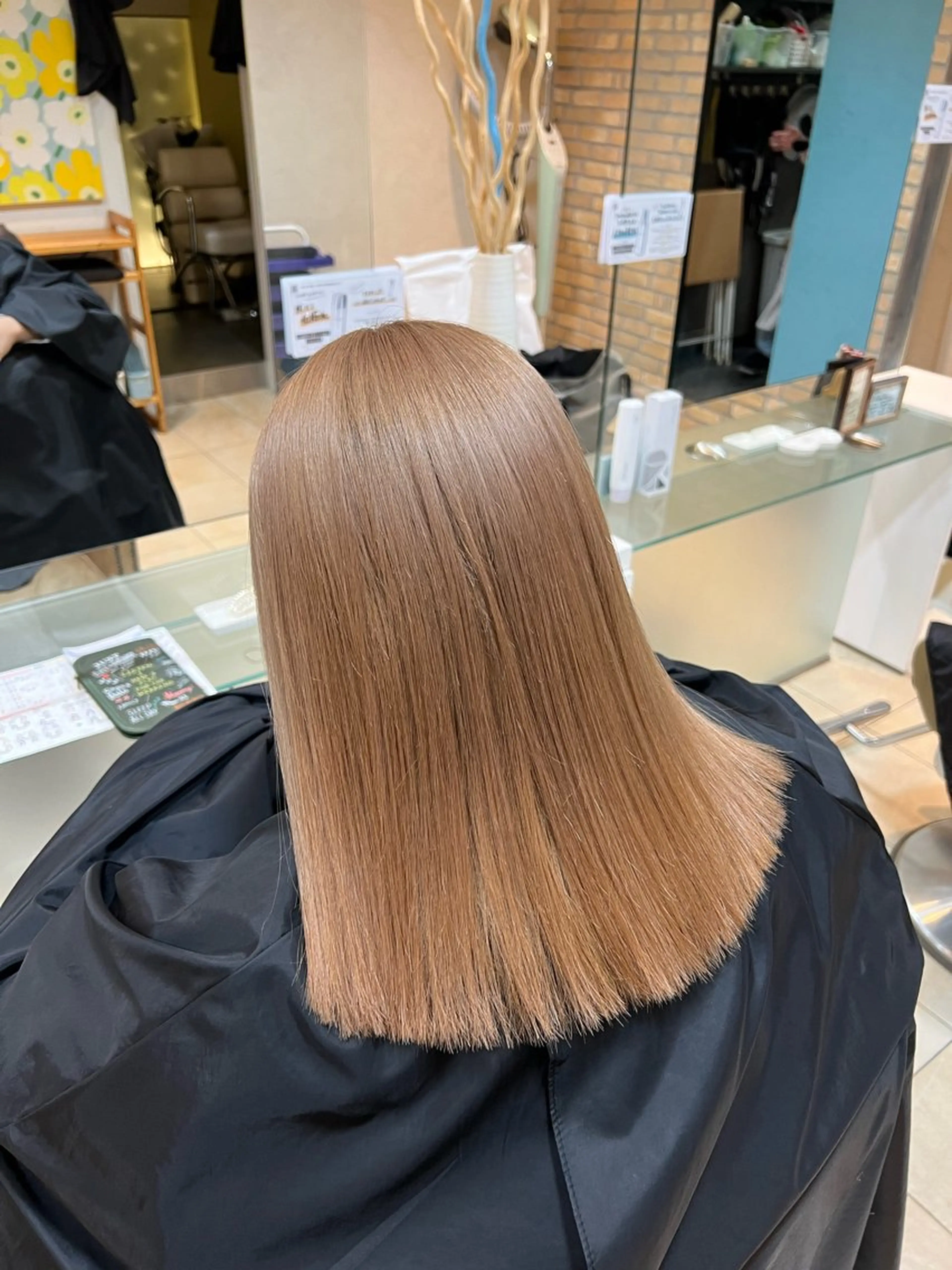 セミロング カラー ヘアカラー トリートメント 竹添 有梨沙のヘアスタイル