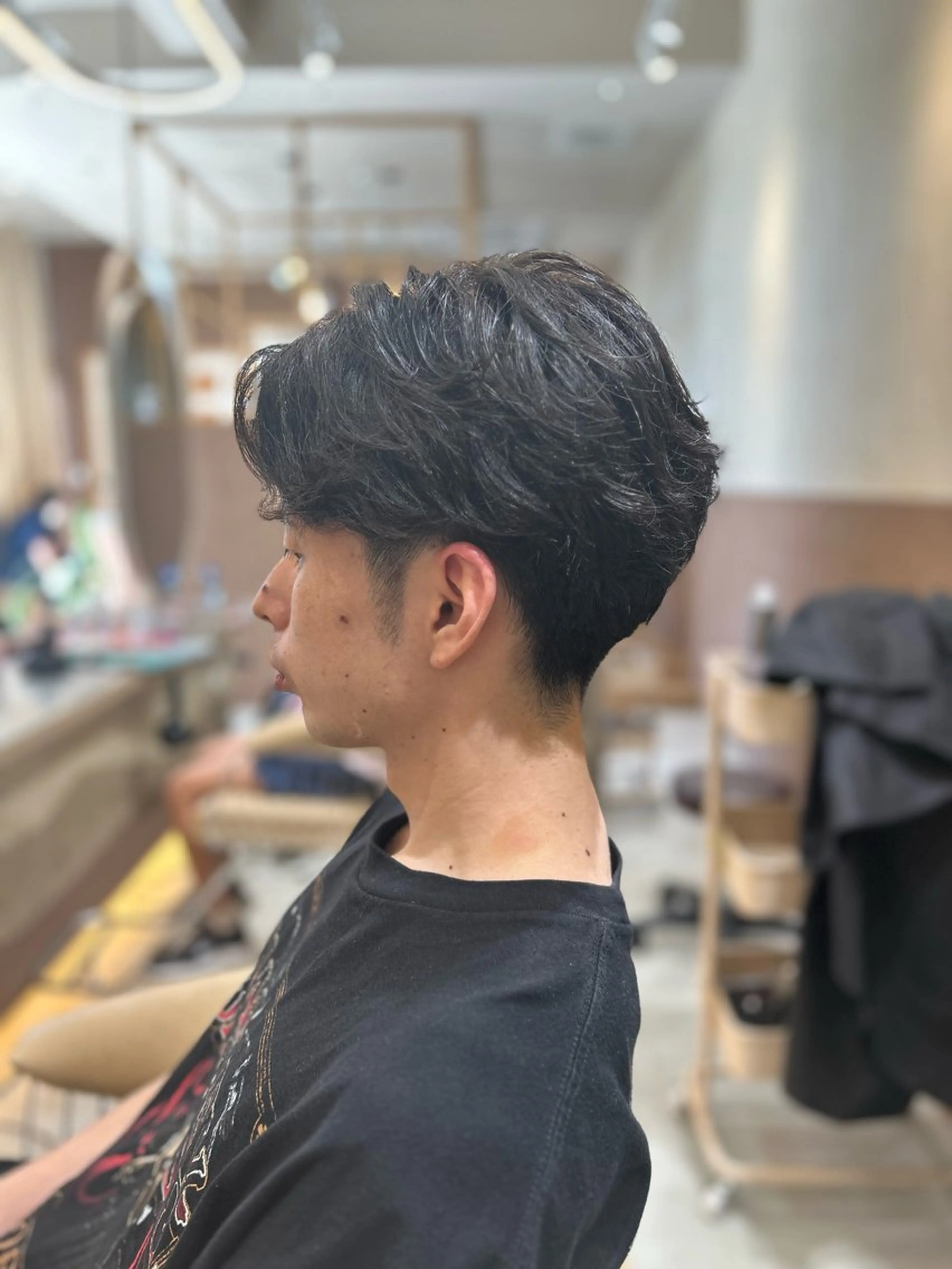 メンズのカットパーマの写真