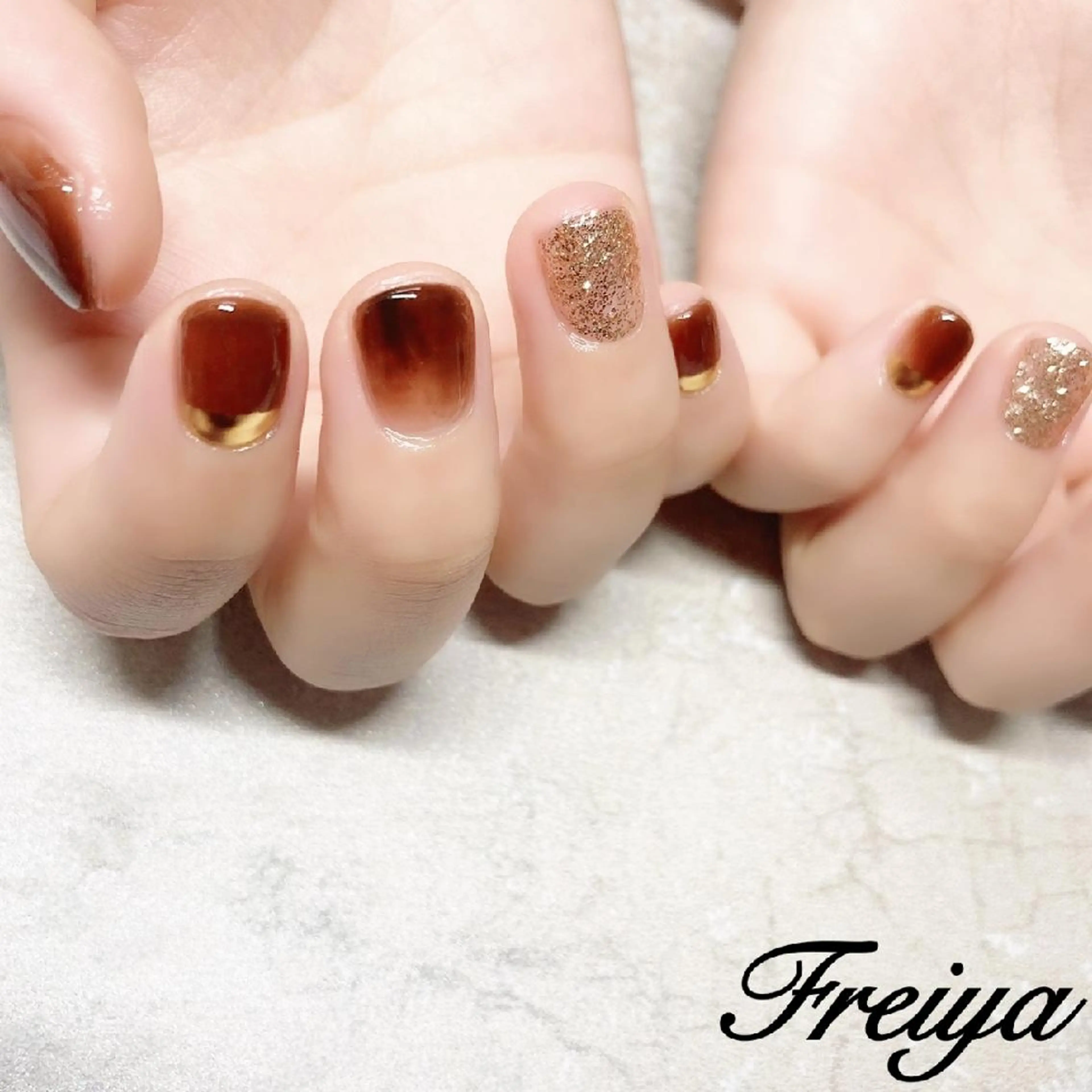 ネイル FREIYA所属・FREIYA マツエク、ネイルの眉毛・アイブロウイメージ