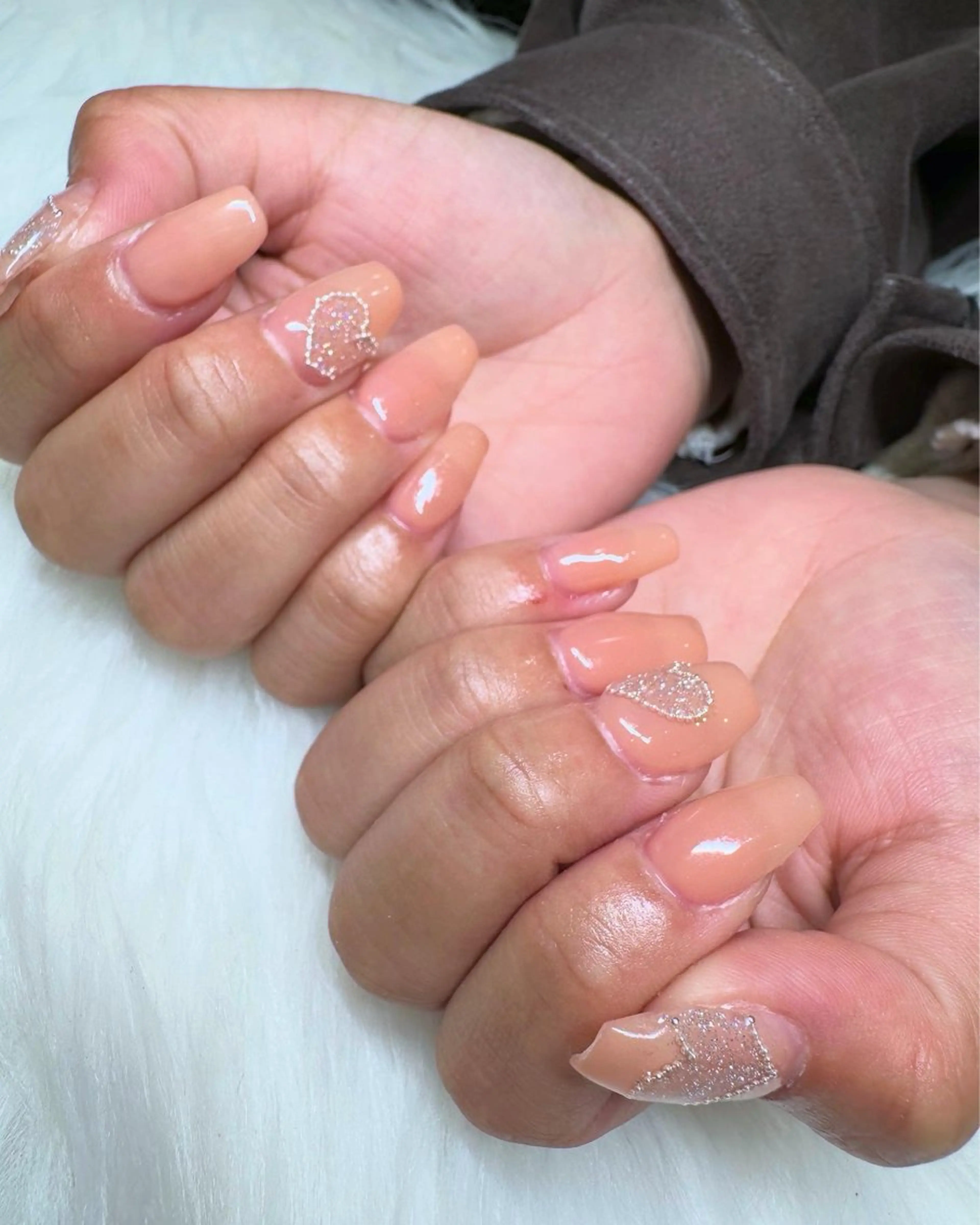 ネイル フラッシュネイル ハート ニュアンスネイル ピンク ハンドネイル ネイルサロンエレノア所属・田端 笑理菜のネイルデザイン