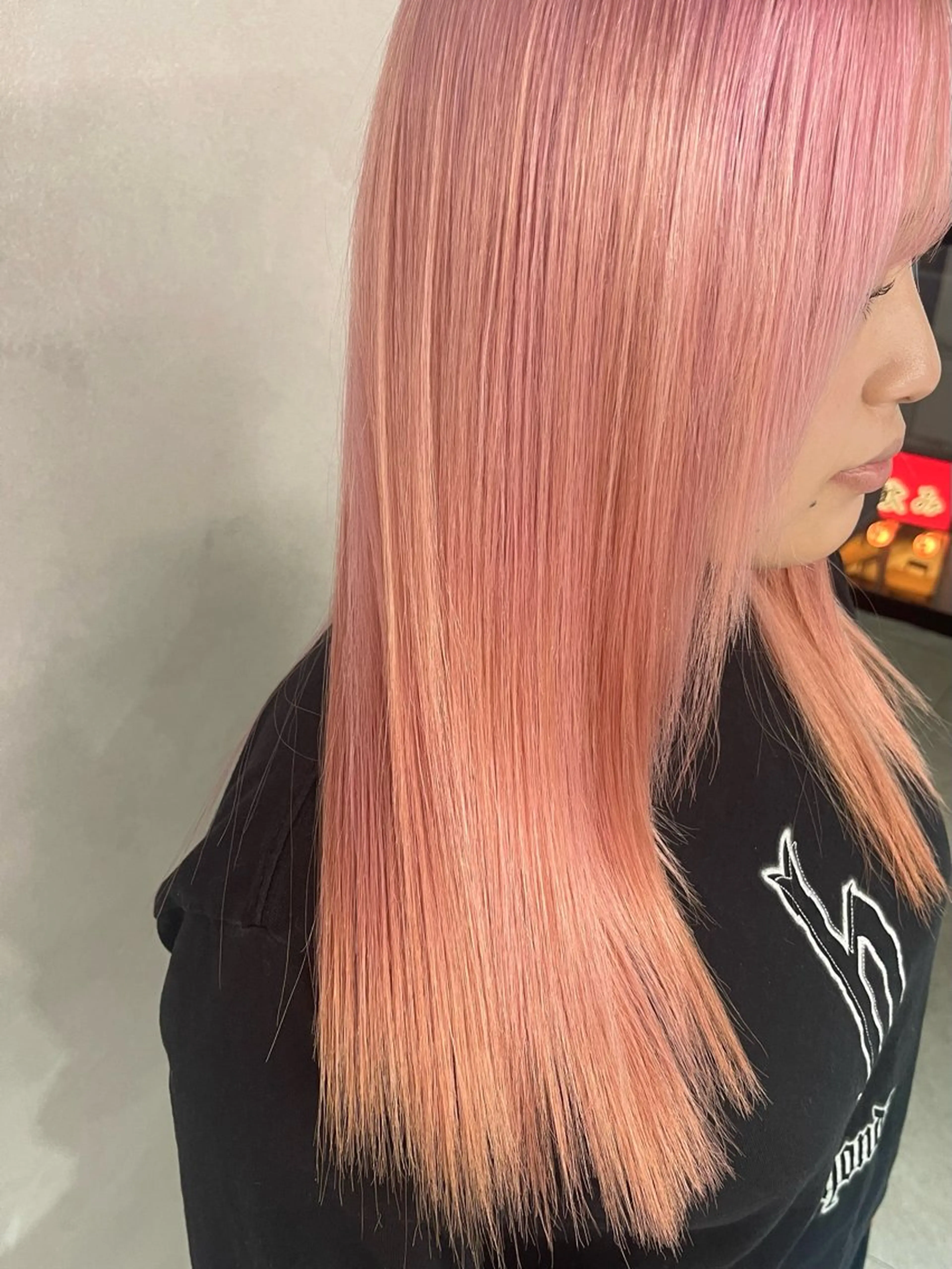カラー ブリーチ ピンクカラー ヘアカラー 艶髪カラー特化🧁 RIOのヘアスタイル