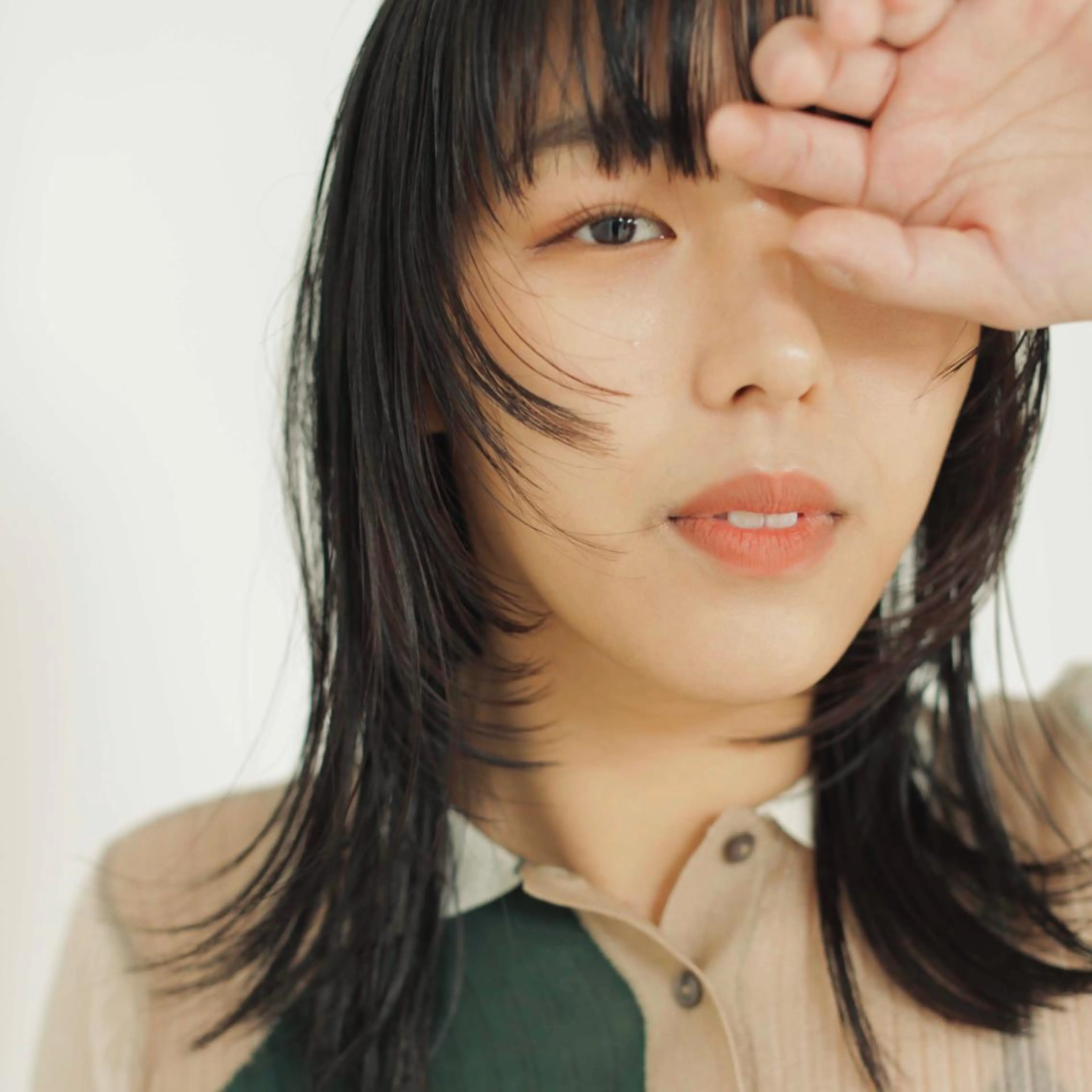 セミロング カラー ELLE salon サエのヘアスタイル