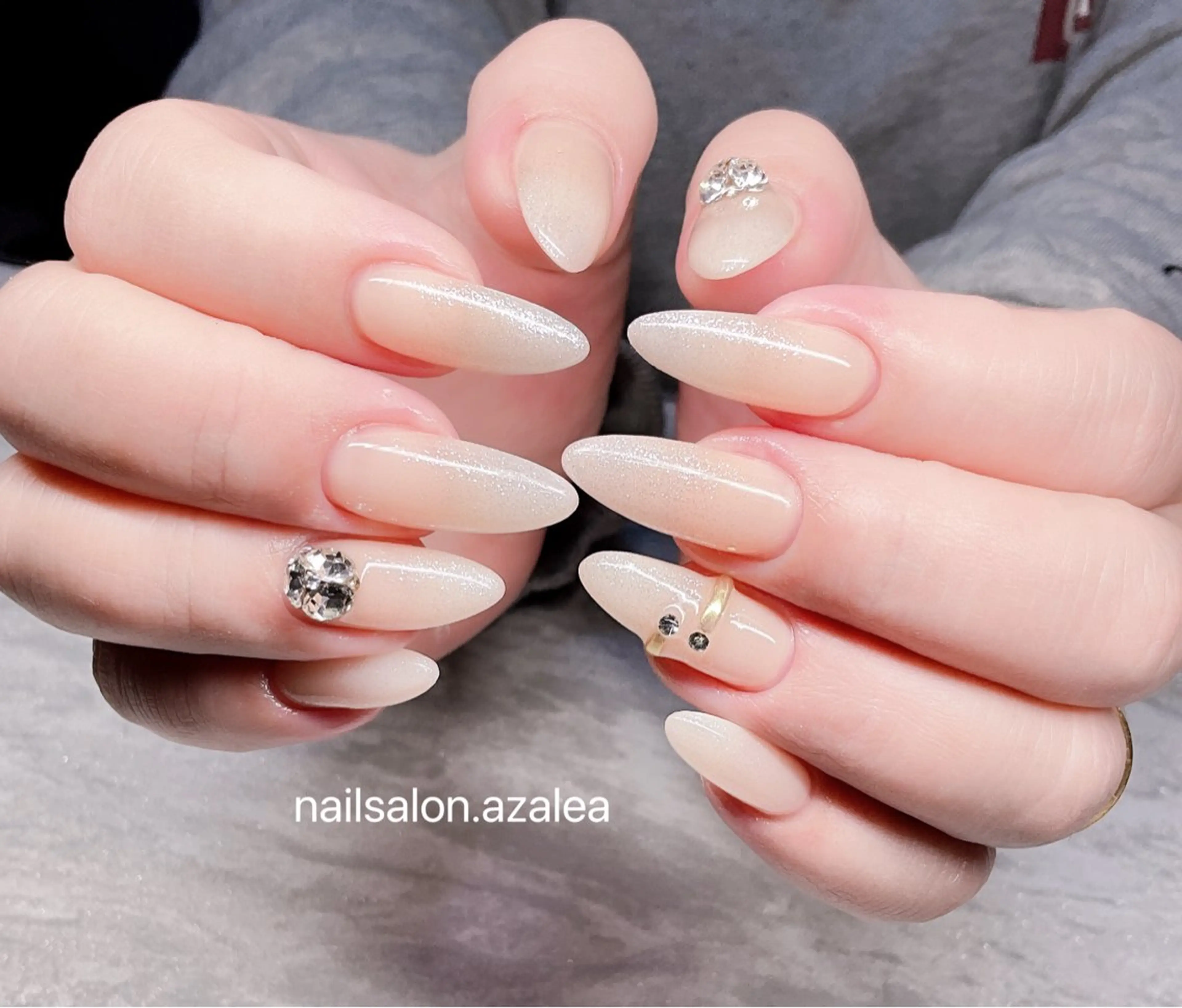 ネイル ハンドネイル R inのネイルデザイン