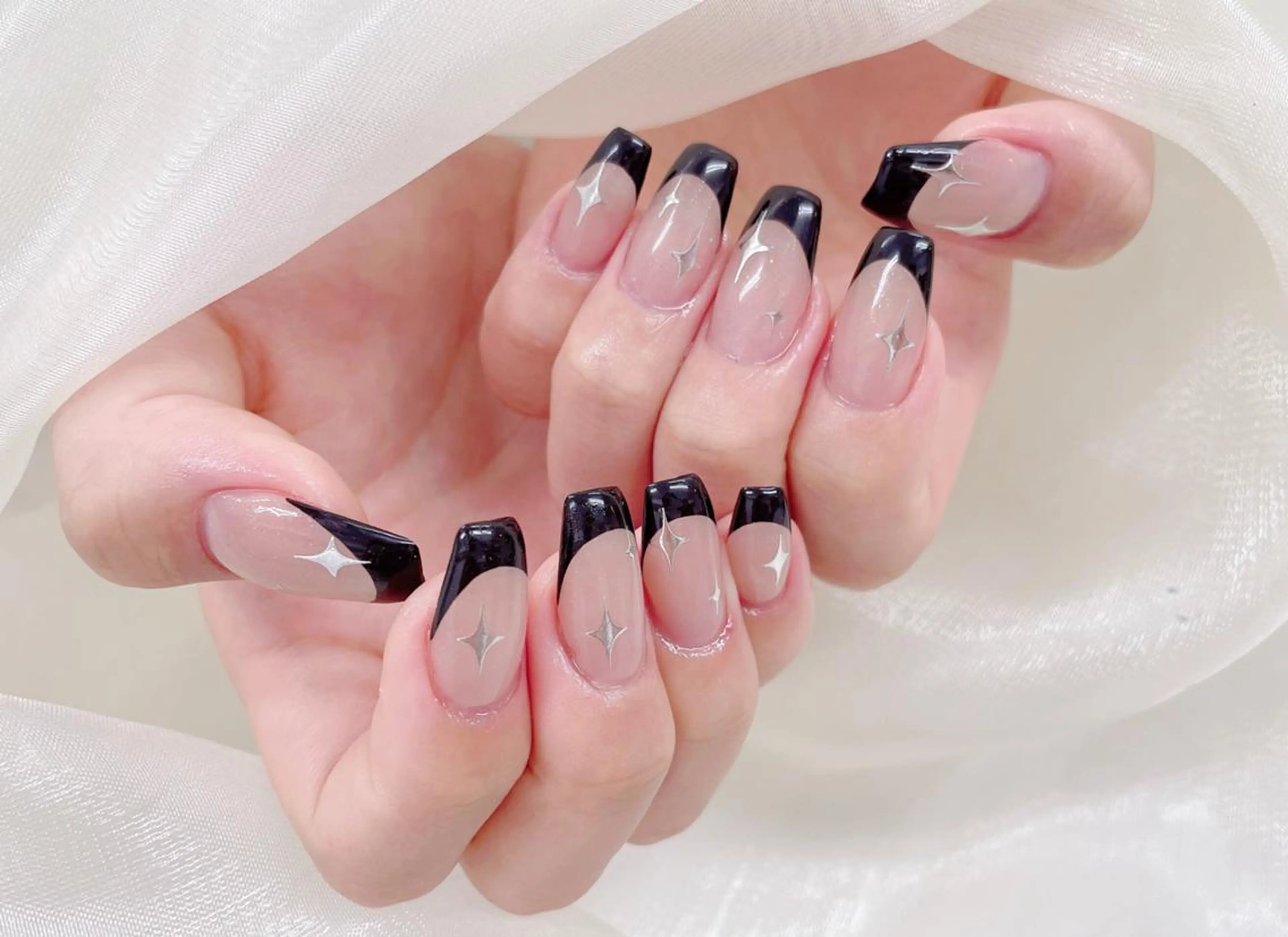 ネイル U nail 🩷新宿店のネイルデザイン