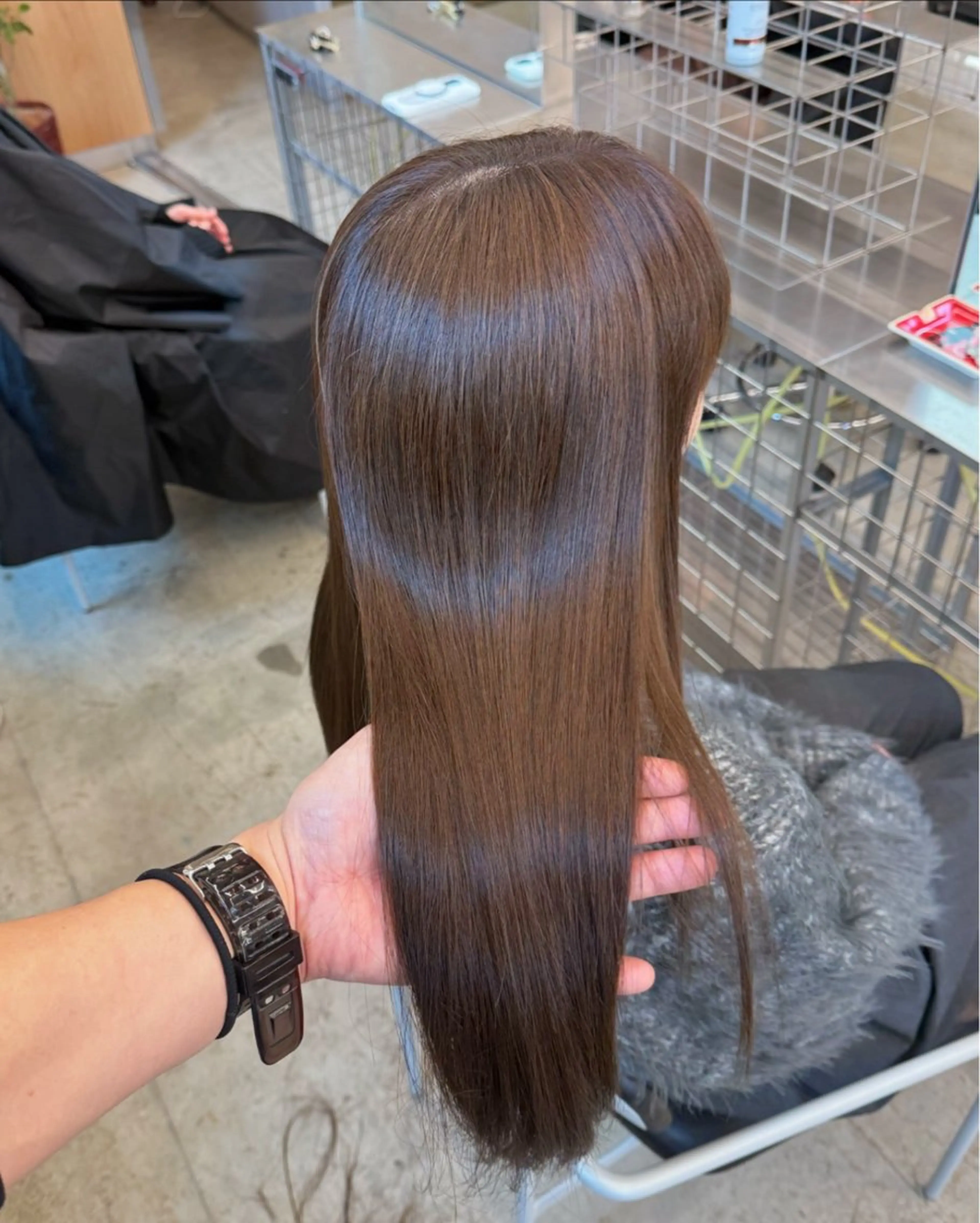 ロング カラー ロングレイヤー アッシュ ベージュカラー ブリーチ 透明感カラー カット ヘアカラー 日本一丁寧なカット/ 小林輝🍀︎のヘアスタイル