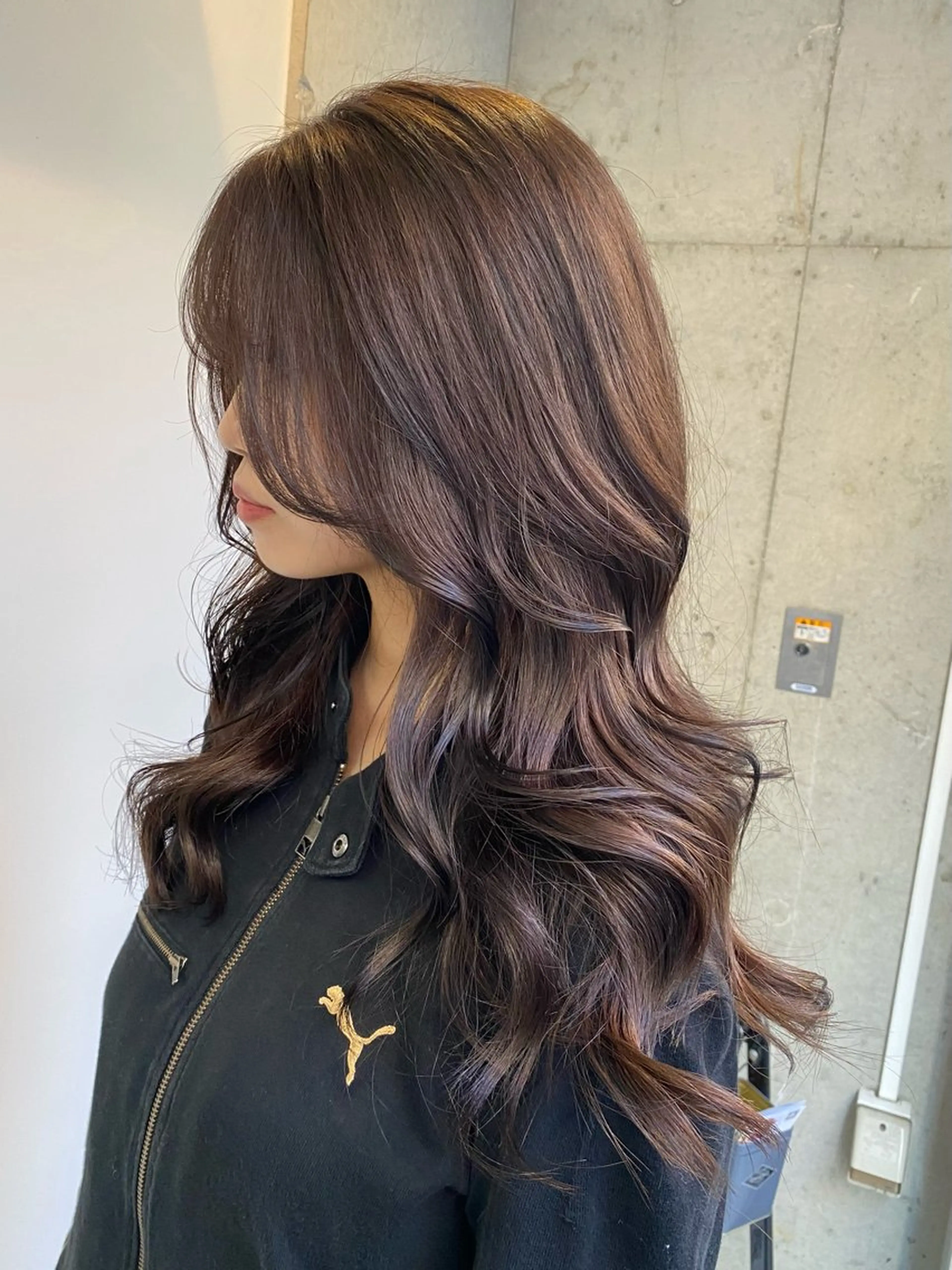 ロング カラー ヘアカラー トリートメント ヘアセット ベージュカラー🐏 🤎塚原優芽のヘアスタイル