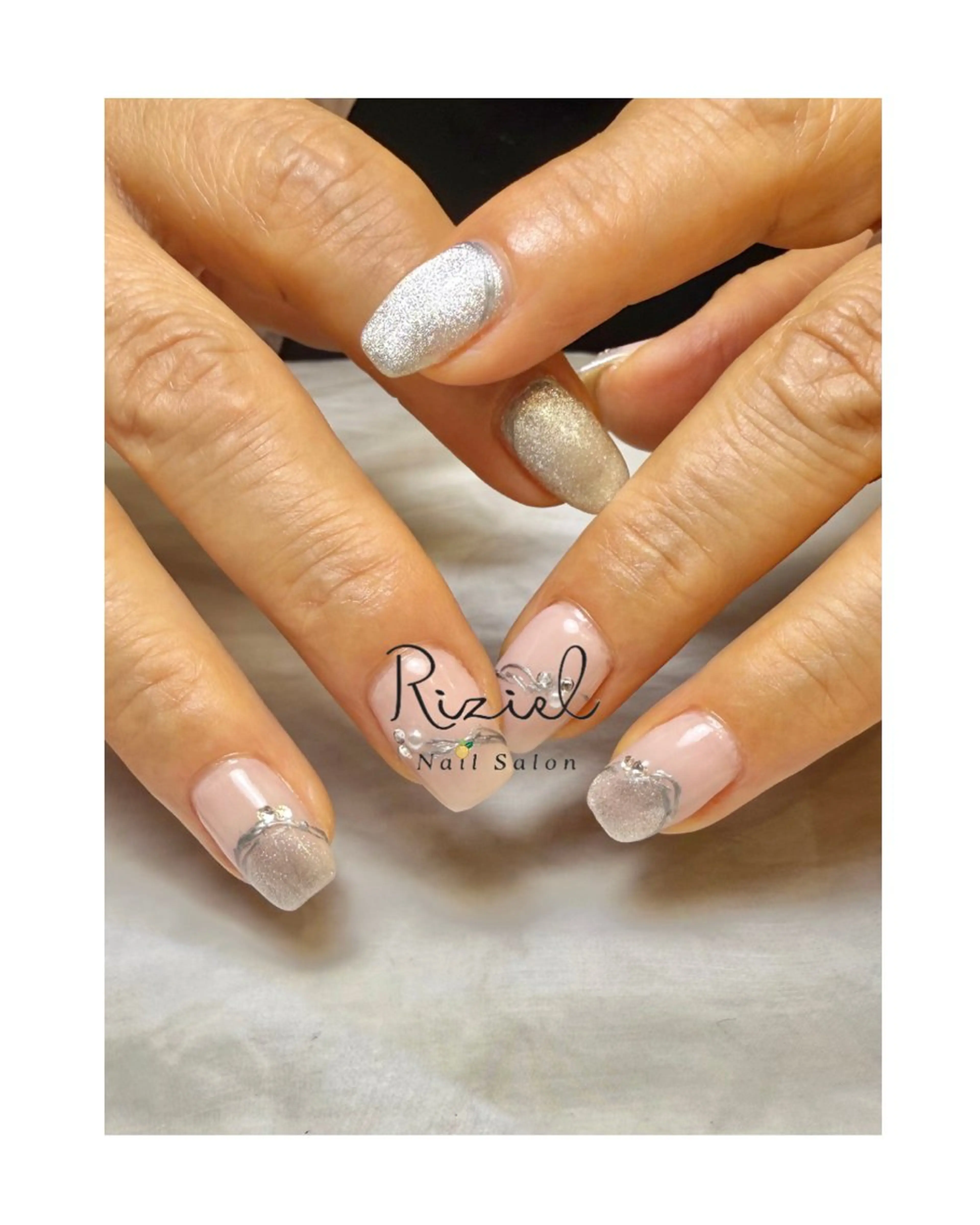 ネイル Riziel 💅のネイルデザイン