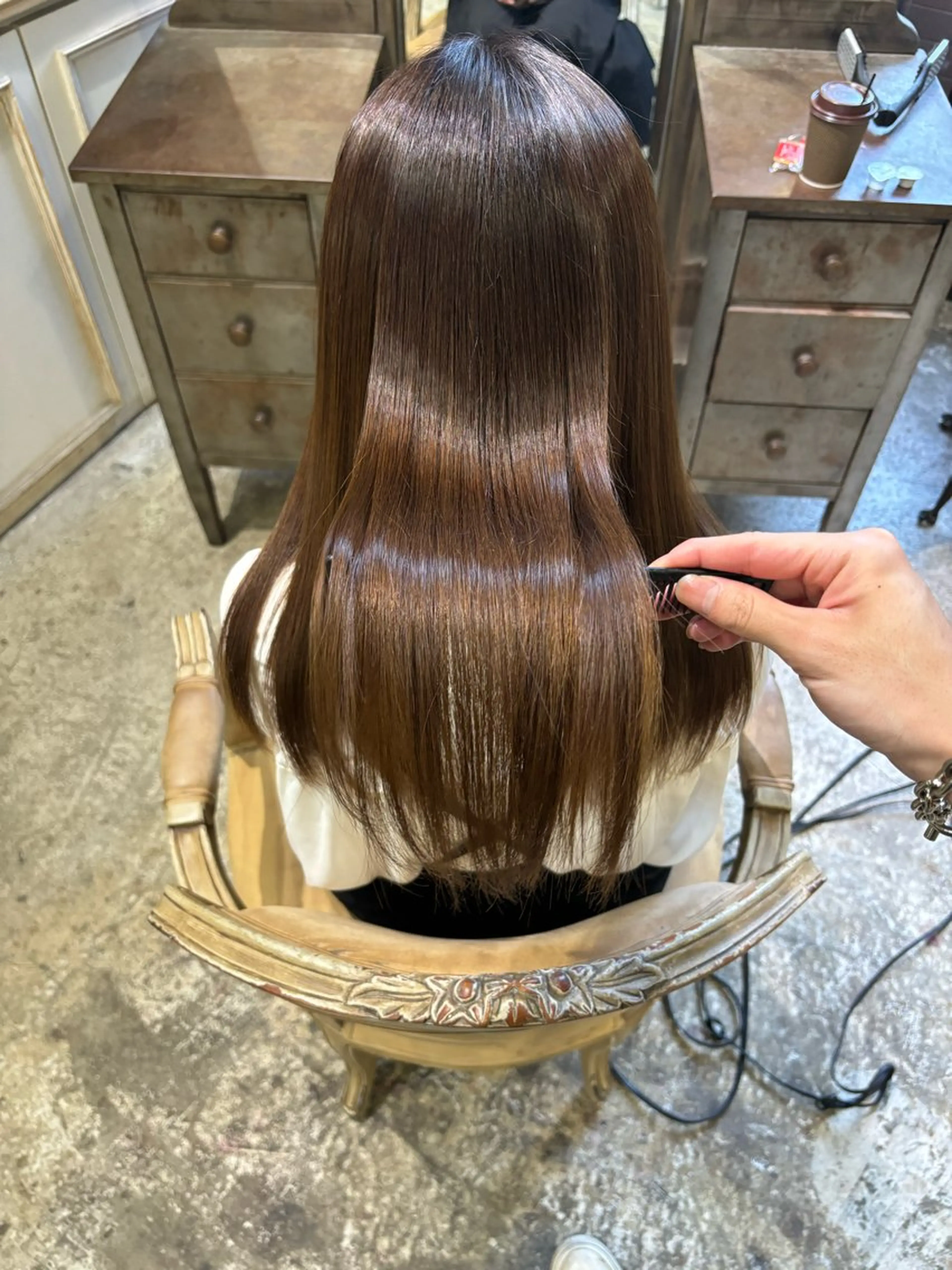 ロング カット 縮毛矯正 トリートメント ⭐️ 美髪矯正 艶カラー ⭐️ユウキのヘアスタイル
