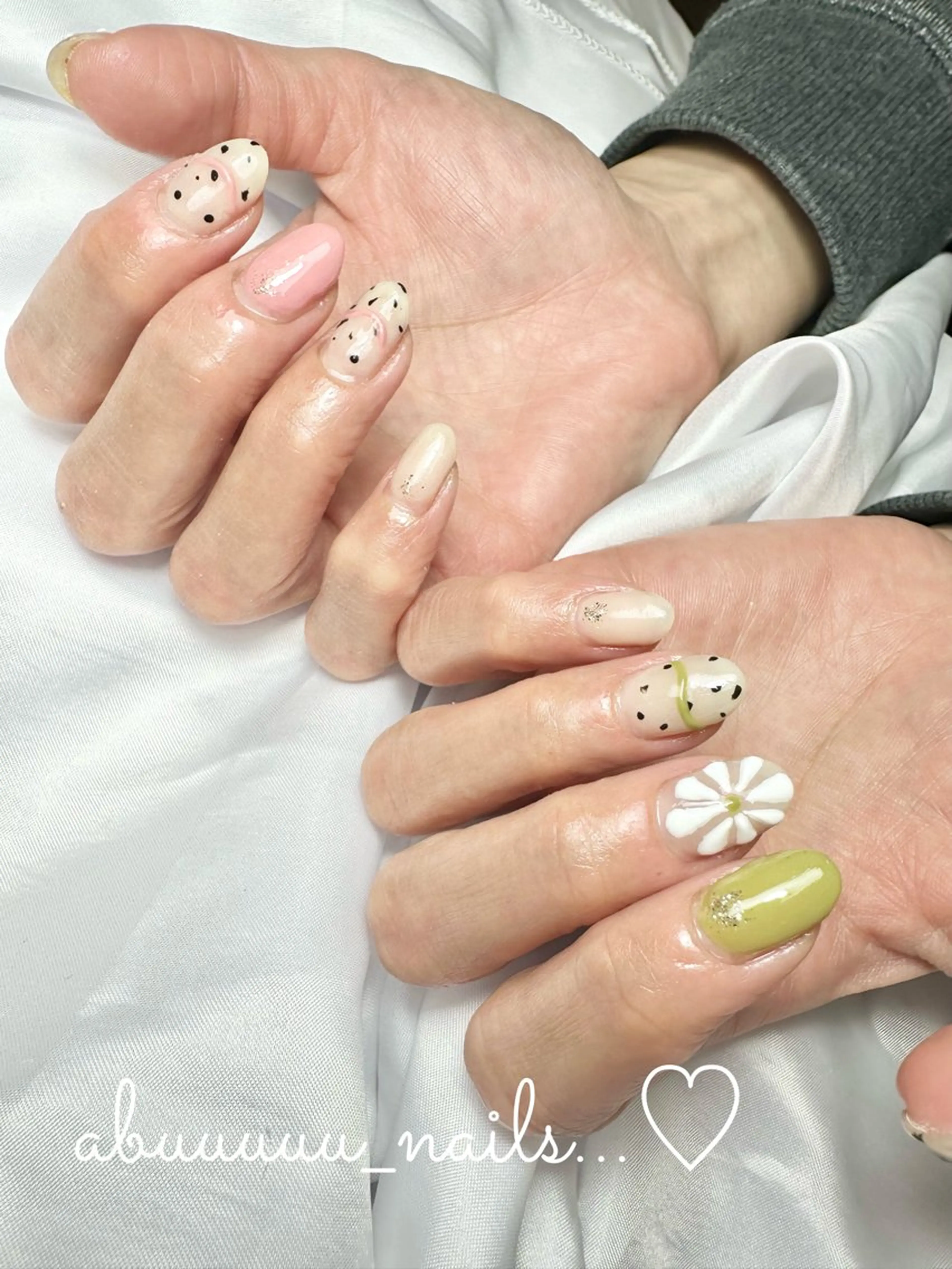 ネイル フラワーネイル ぷっくりネイル 春ネイル ハンドネイル abuuuuu nailsのネイルデザイン