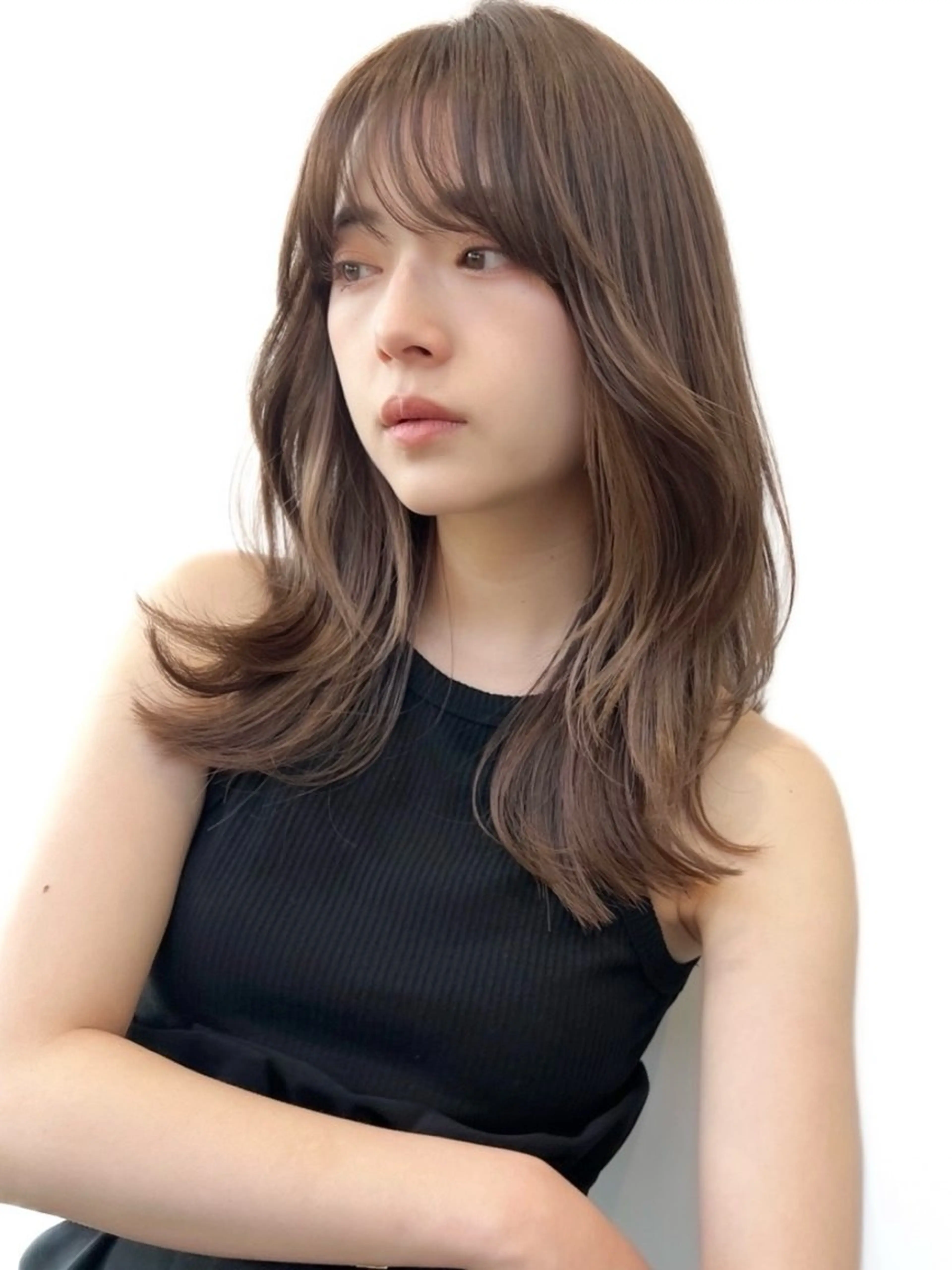 セミロング 岡本雅也 ショートボブレイヤーのヘアスタイル