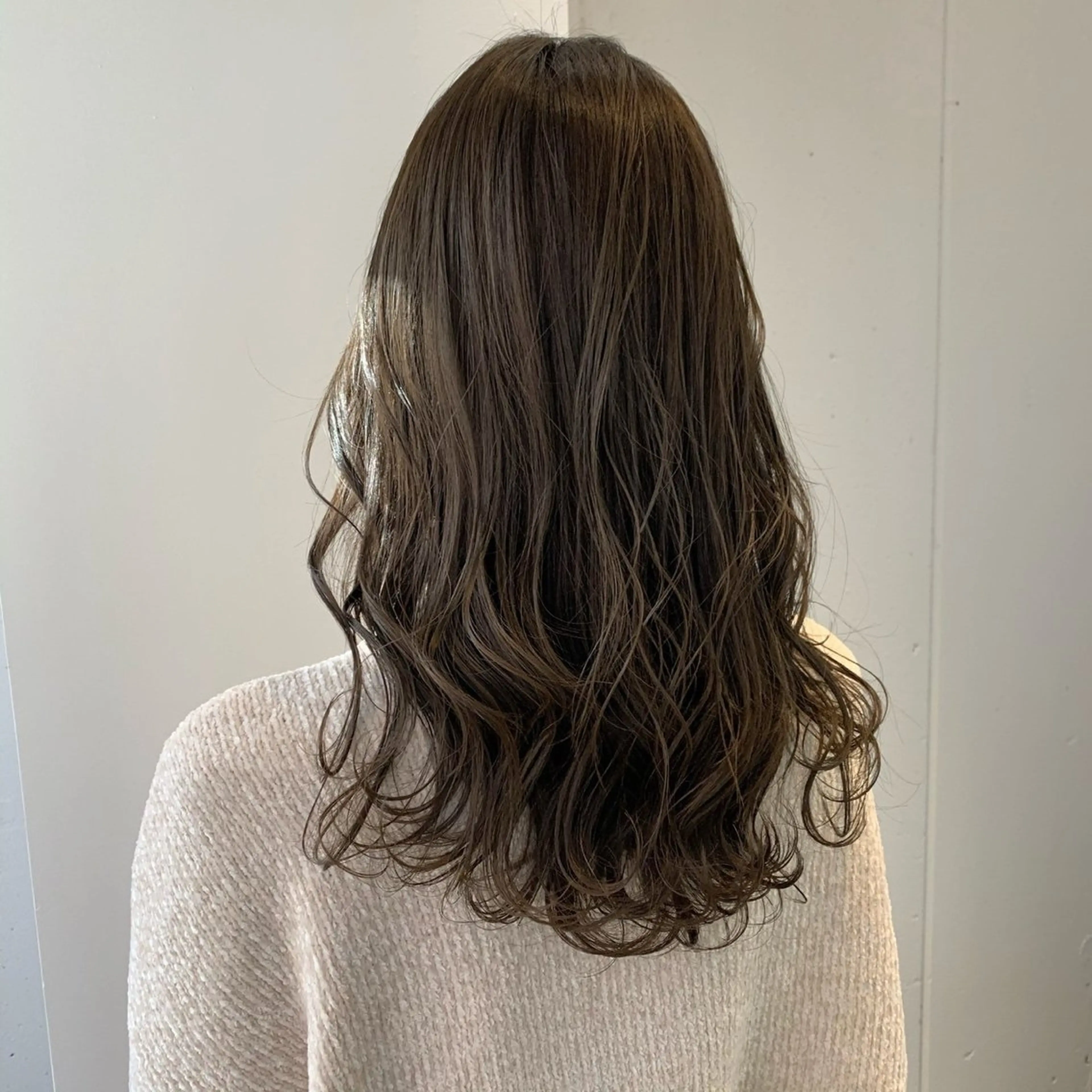 カラー キコ所属・田中 佑季のヘアスタイル