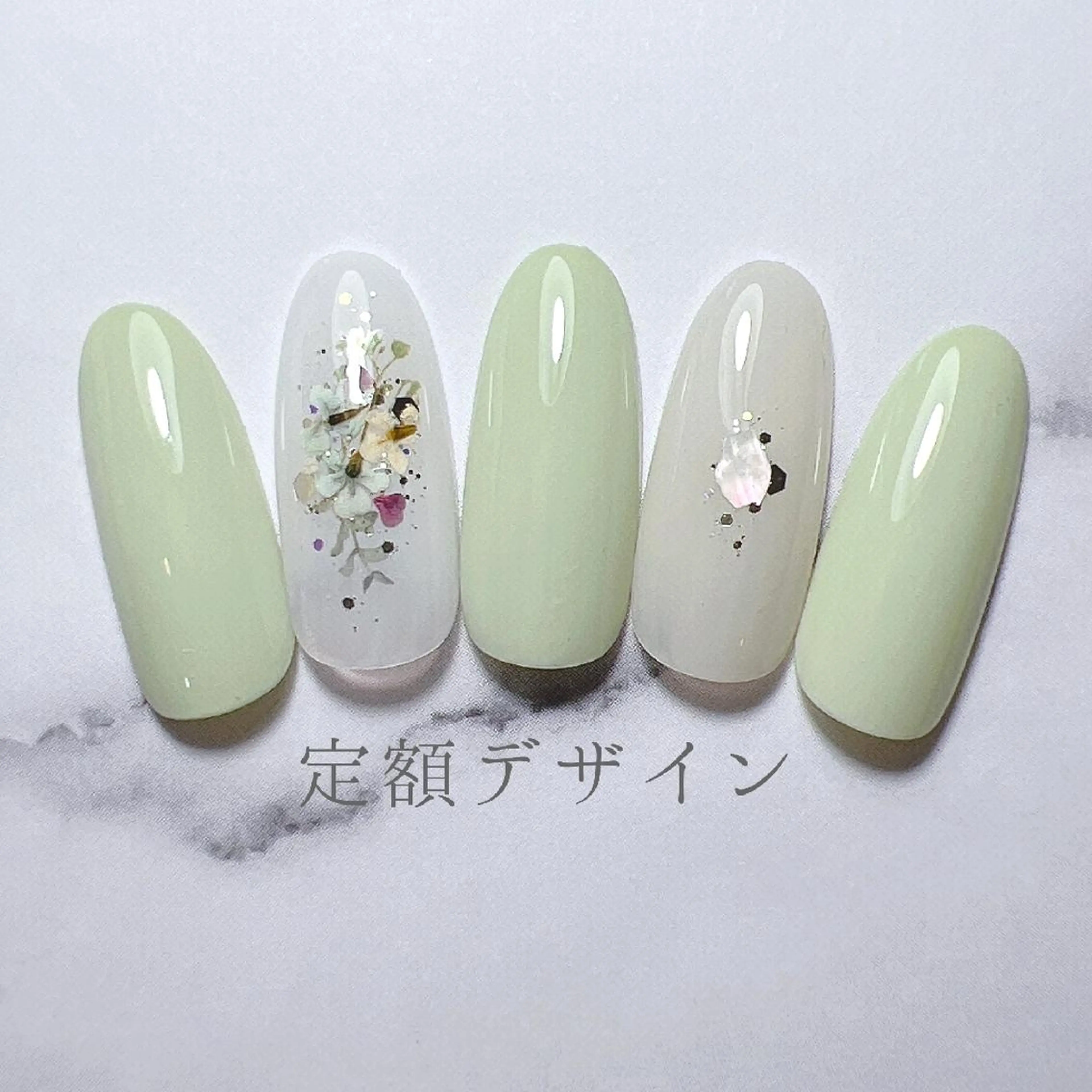 ネイル ハンドネイル 柴田 彩のネイルデザイン