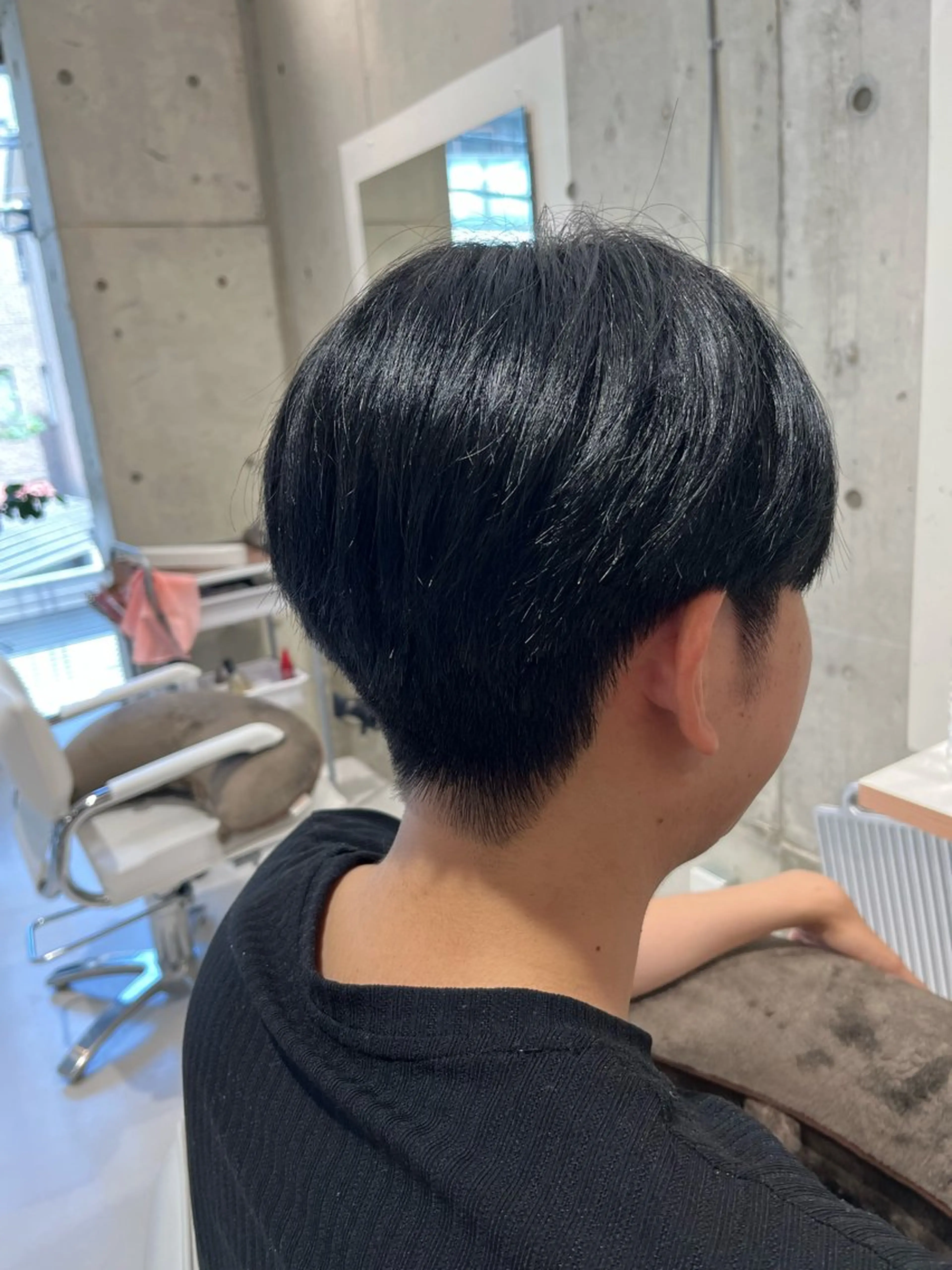 メンズ マッシュ 刈り上げ カット nagi所属・千種／韓国風レイヤー カット／推し活美容師のヘアスタイル
