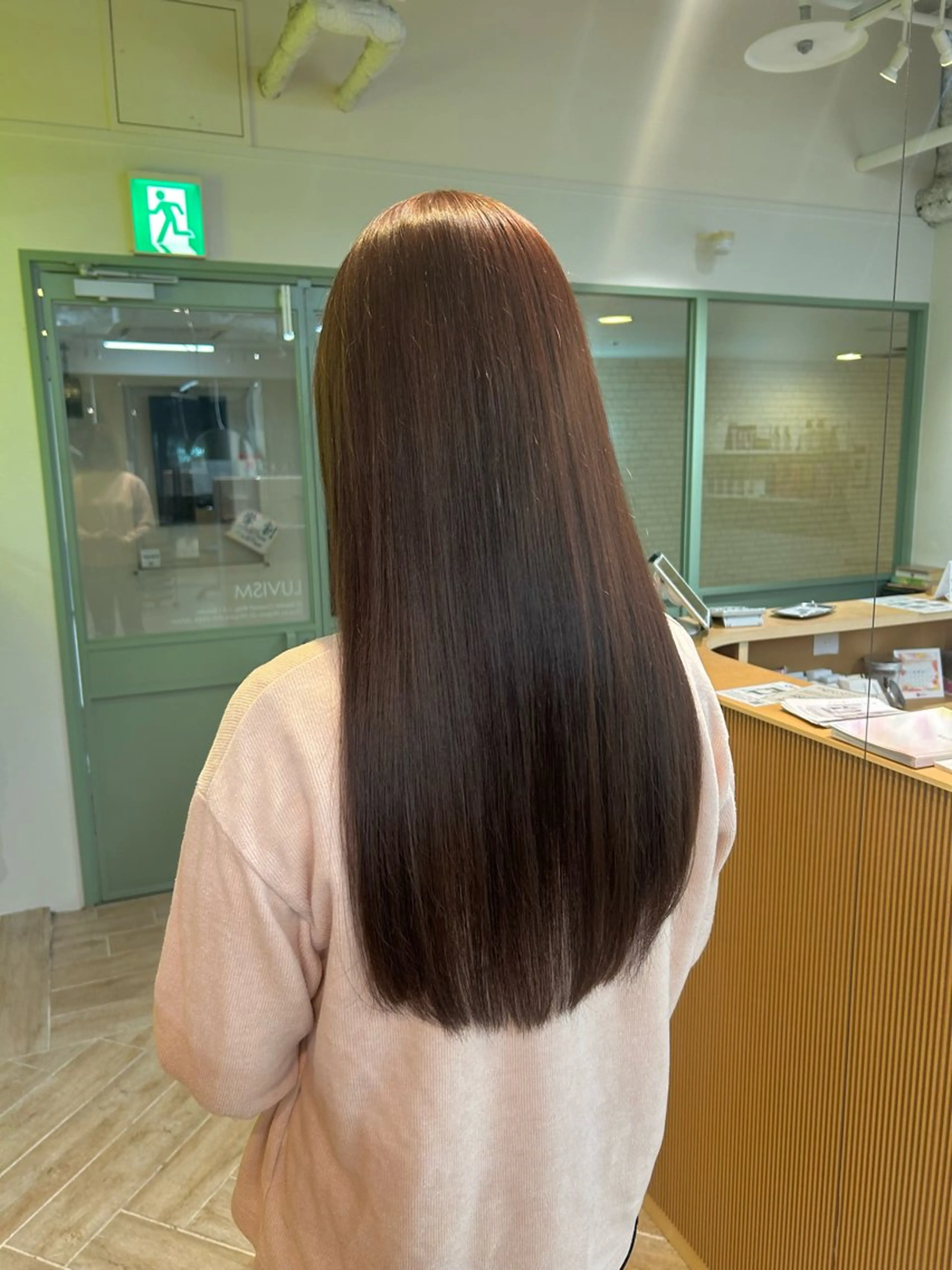 ロング カラー カット ヘアカラー トリートメント ベージュ/ダブルカラ ー/新潟駅/青柳萌果のヘアスタイル