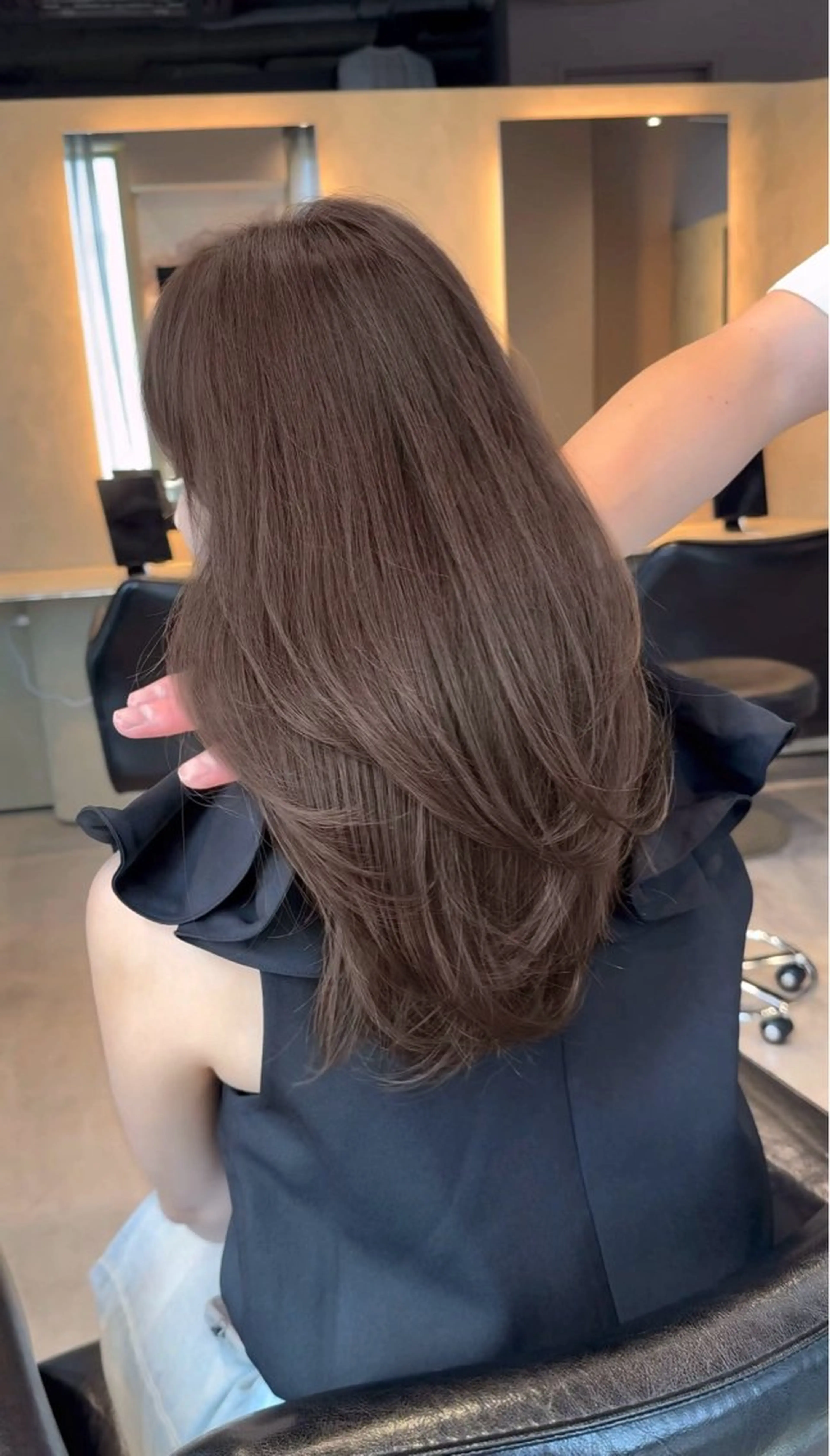 ロング レイヤーカット LEANE THE TOKYO所属・レイヤーカット無料/ 青山/荒谷進介のヘアスタイル
