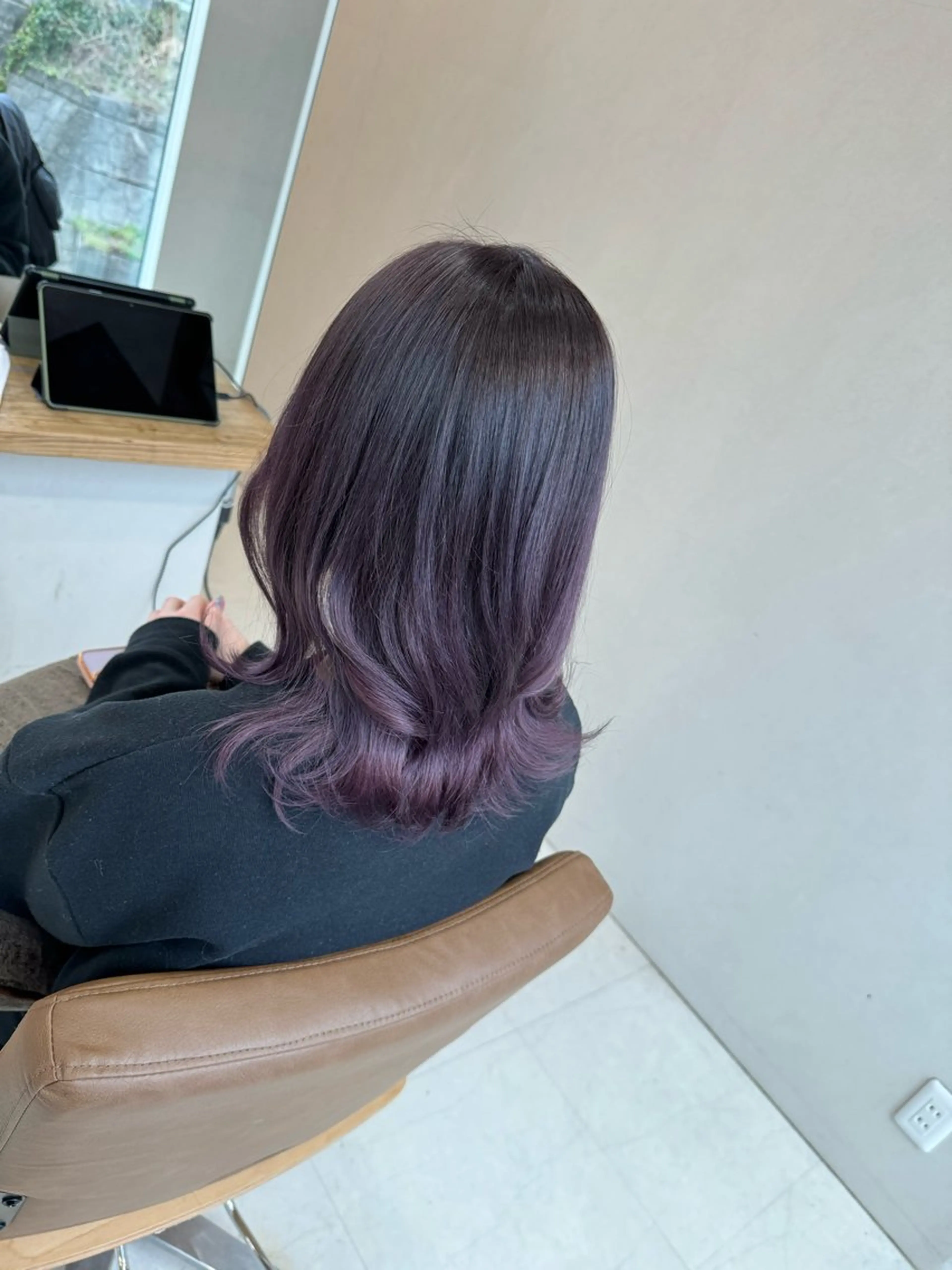 セミロング ヘアカラー アルーナビューティデザイン所属・鈴木 妃帆未のヘアスタイル