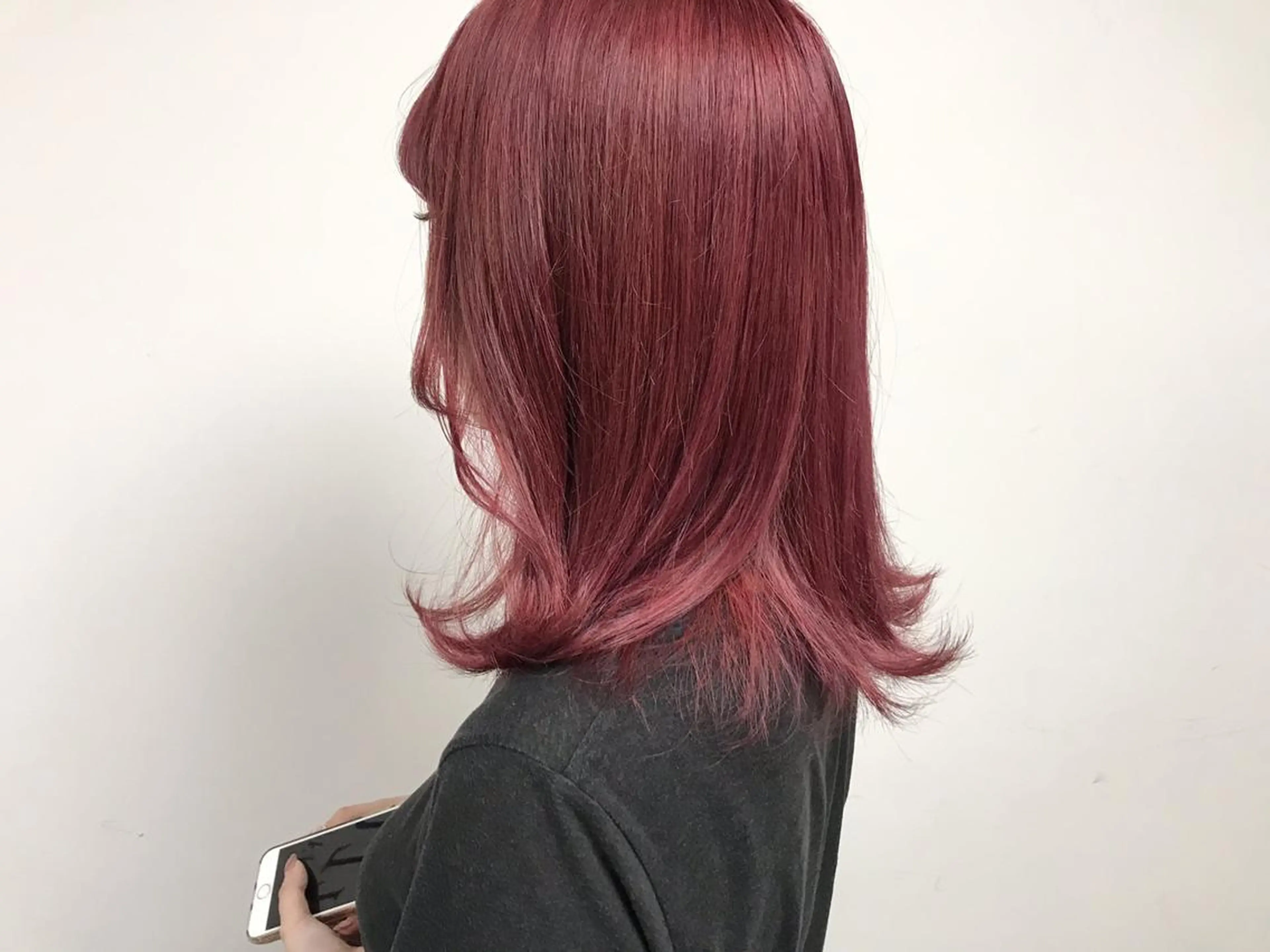 セミロング カラー ブリーチ ピンクカラー ヘアカラー トリートメント MAIKO 【中崎・茶屋町】のヘアスタイル