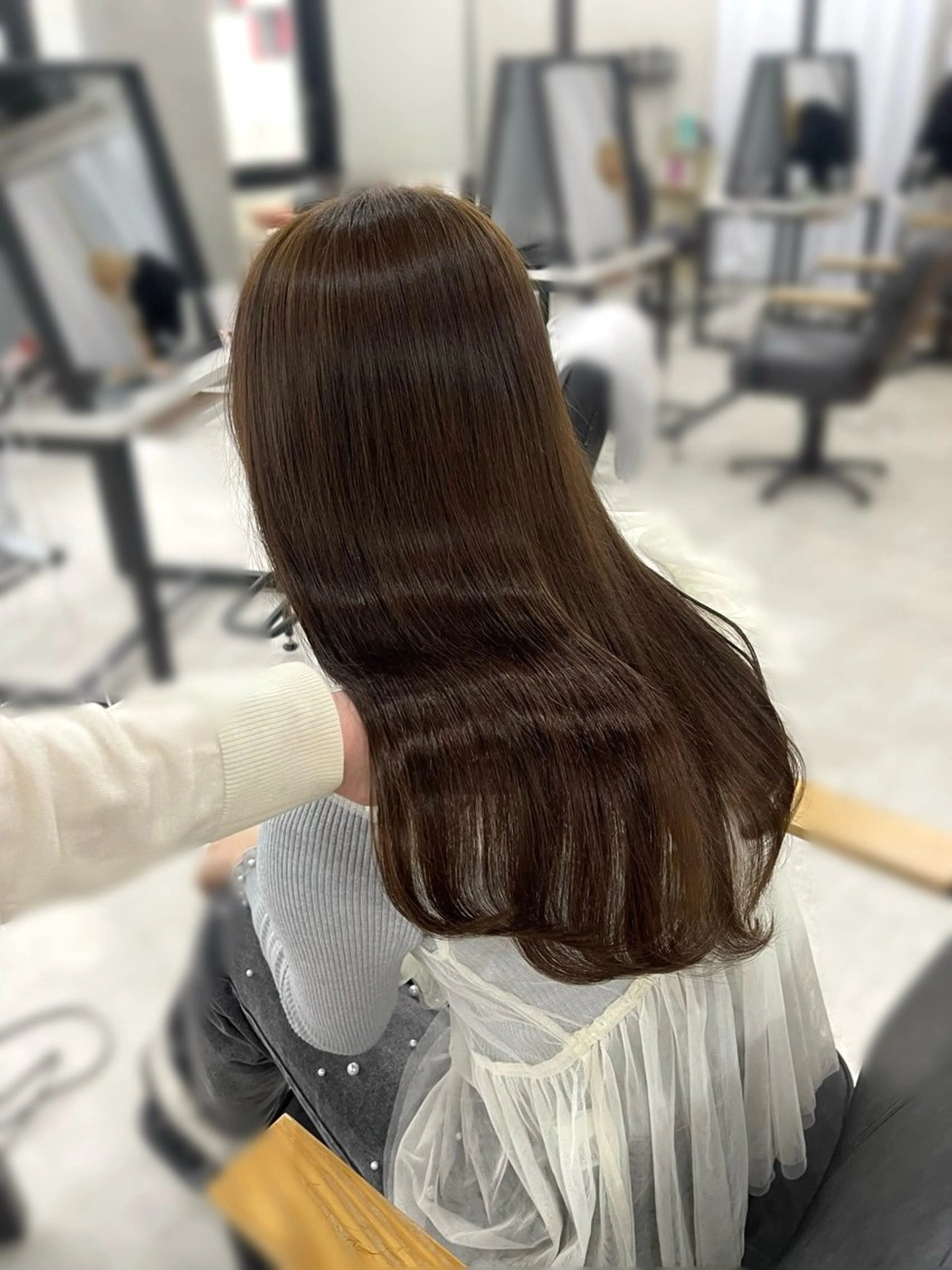 ロング カラー ブリーチ ダブルカラー ブリーチなしカラー ヘアカラー トリートメント 色落ちまで可愛く✨ モテカラー別所好葉のヘアスタイル