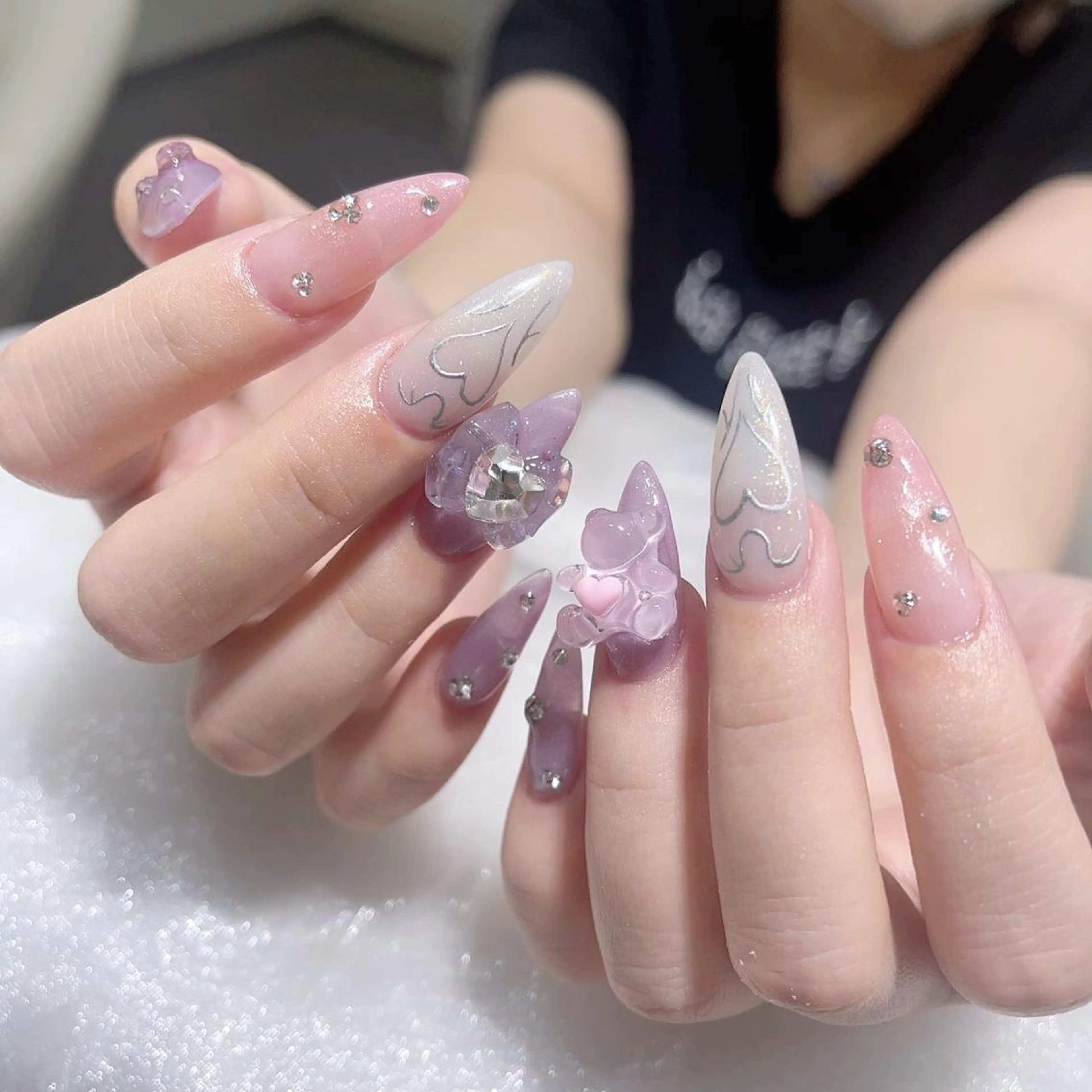 ネイル ハンドネイル Queens 榊 まおのネイルデザイン