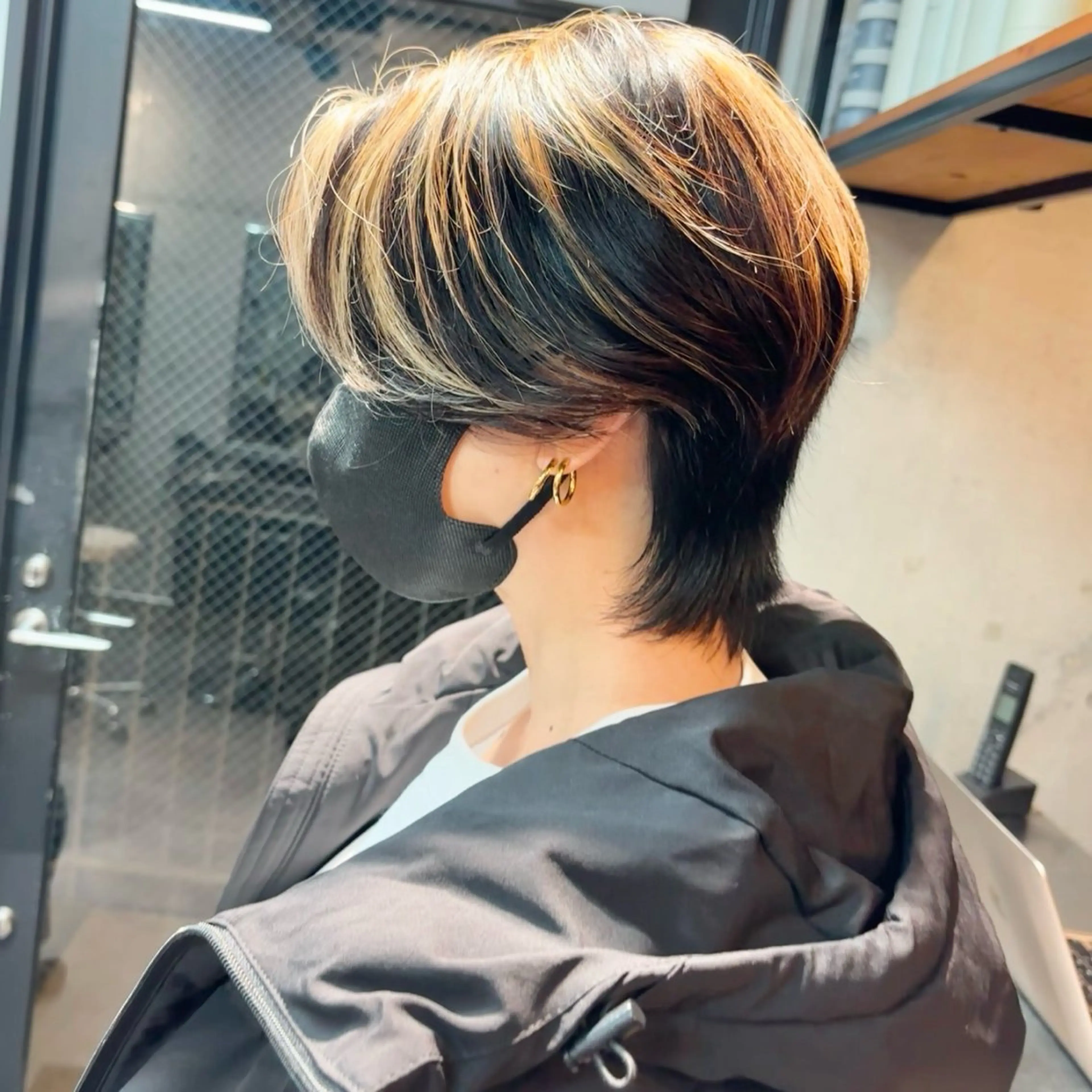 ショート カラー メンズ センターパート カット ヘアカラー トリートメント ショートボブ髪質改善 縮毛矯正のプロ山道潤のヘアスタイル