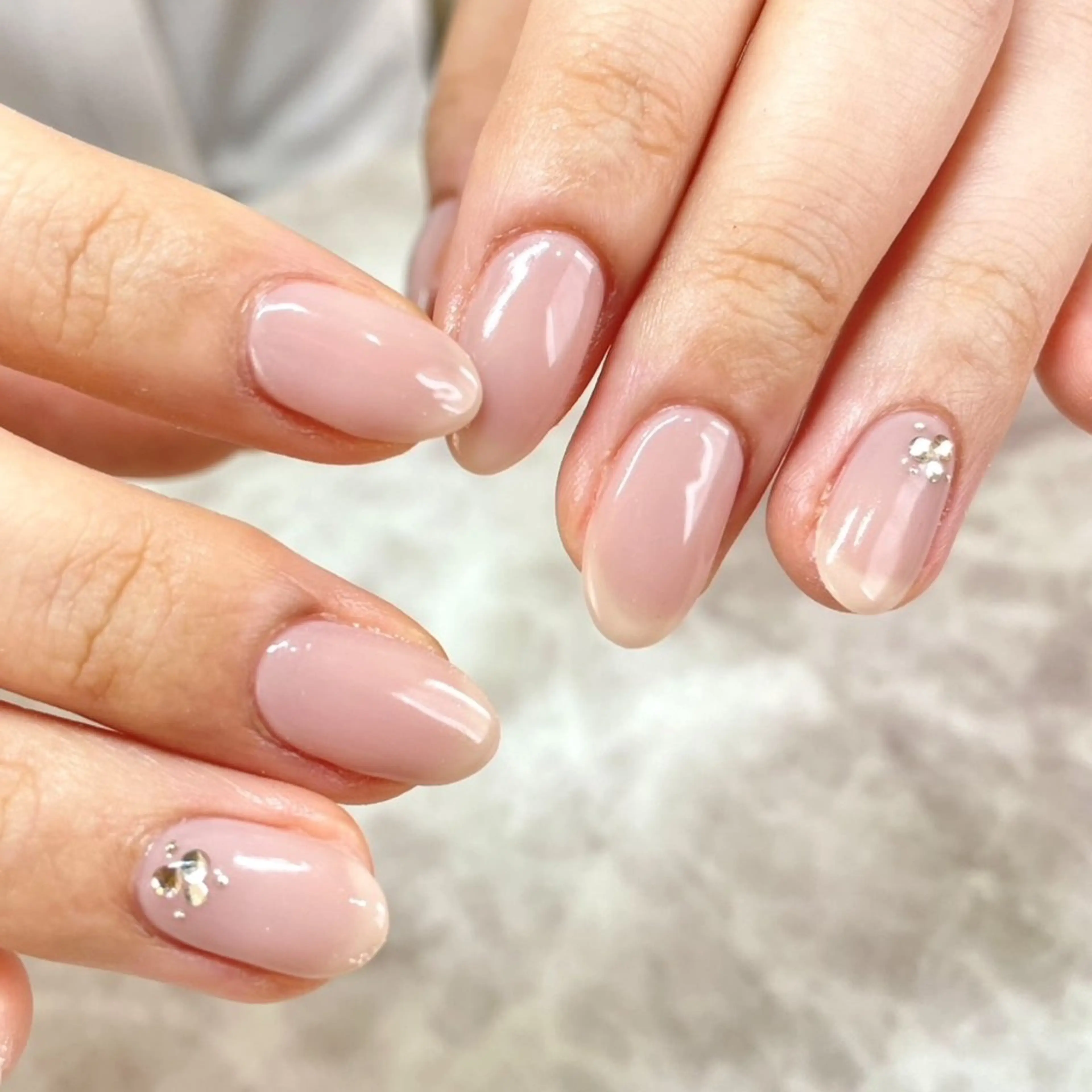 ネイル ストーンネイル ハンドネイル Beautiful Meかえでのネイルデザイン